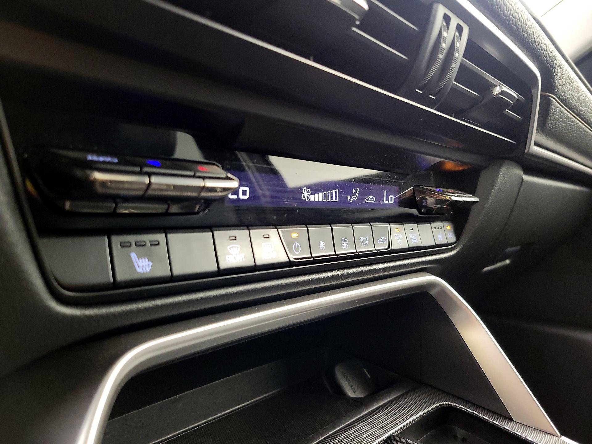 Thumbnail: 2024 Mazda CX-90 - 16