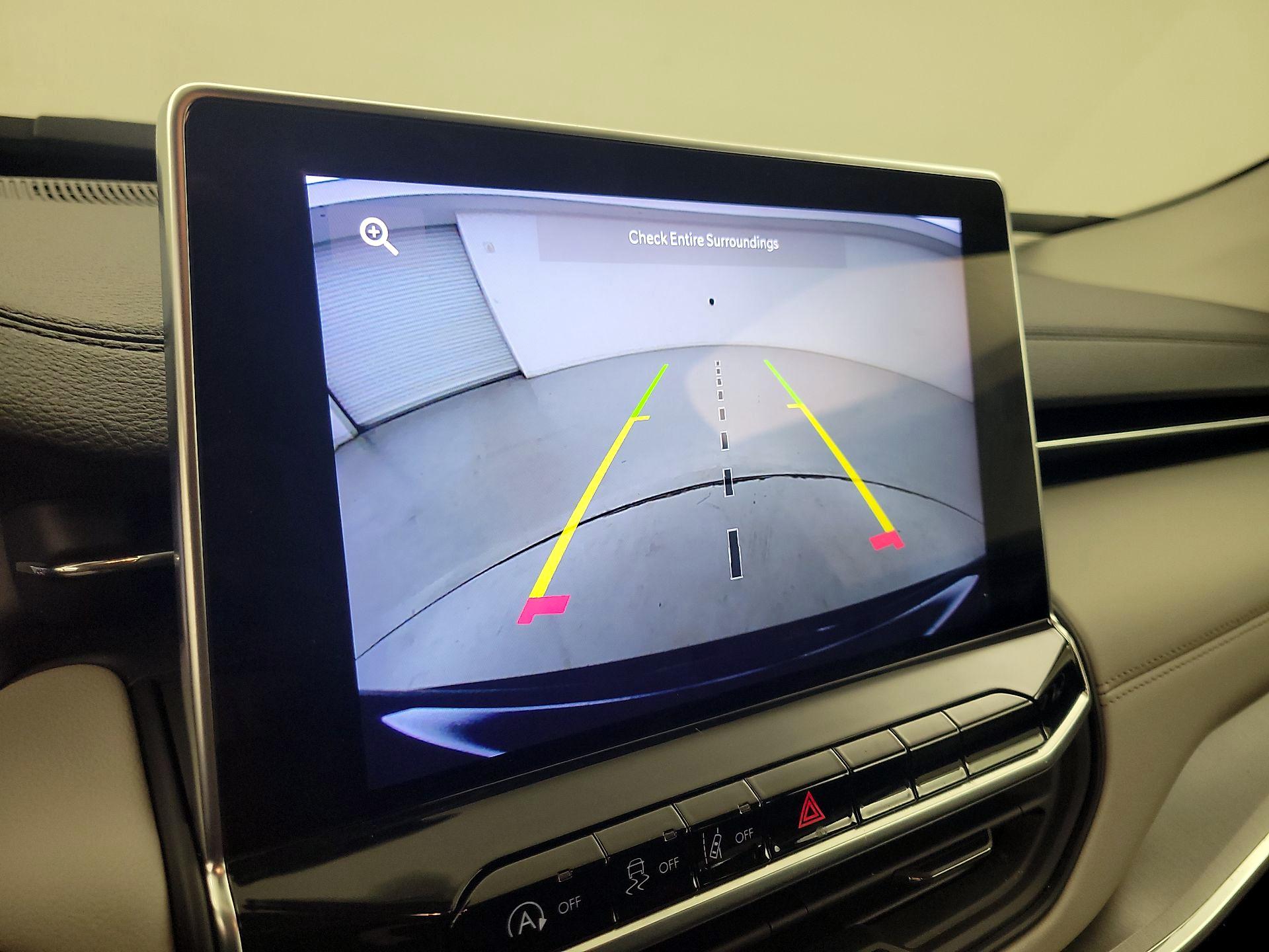 Thumbnail: 2022 Jeep Compass - 14