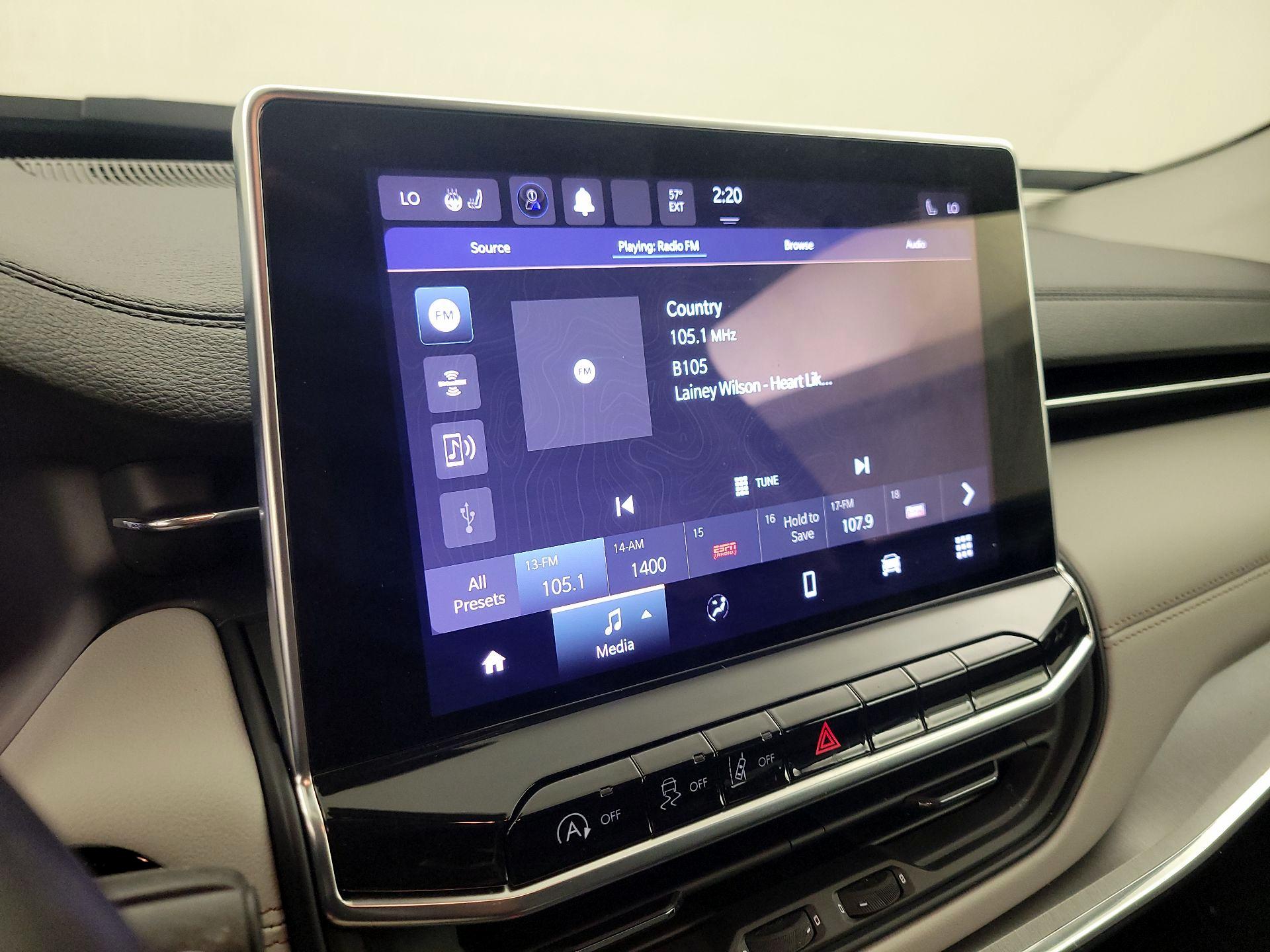 Thumbnail: 2022 Jeep Compass - 15