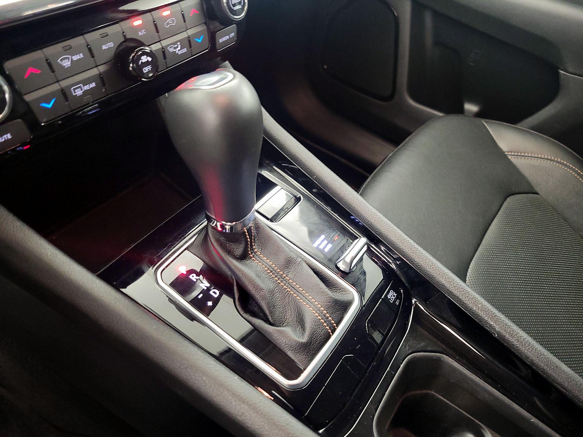 Thumbnail: 2022 Jeep Compass - 17