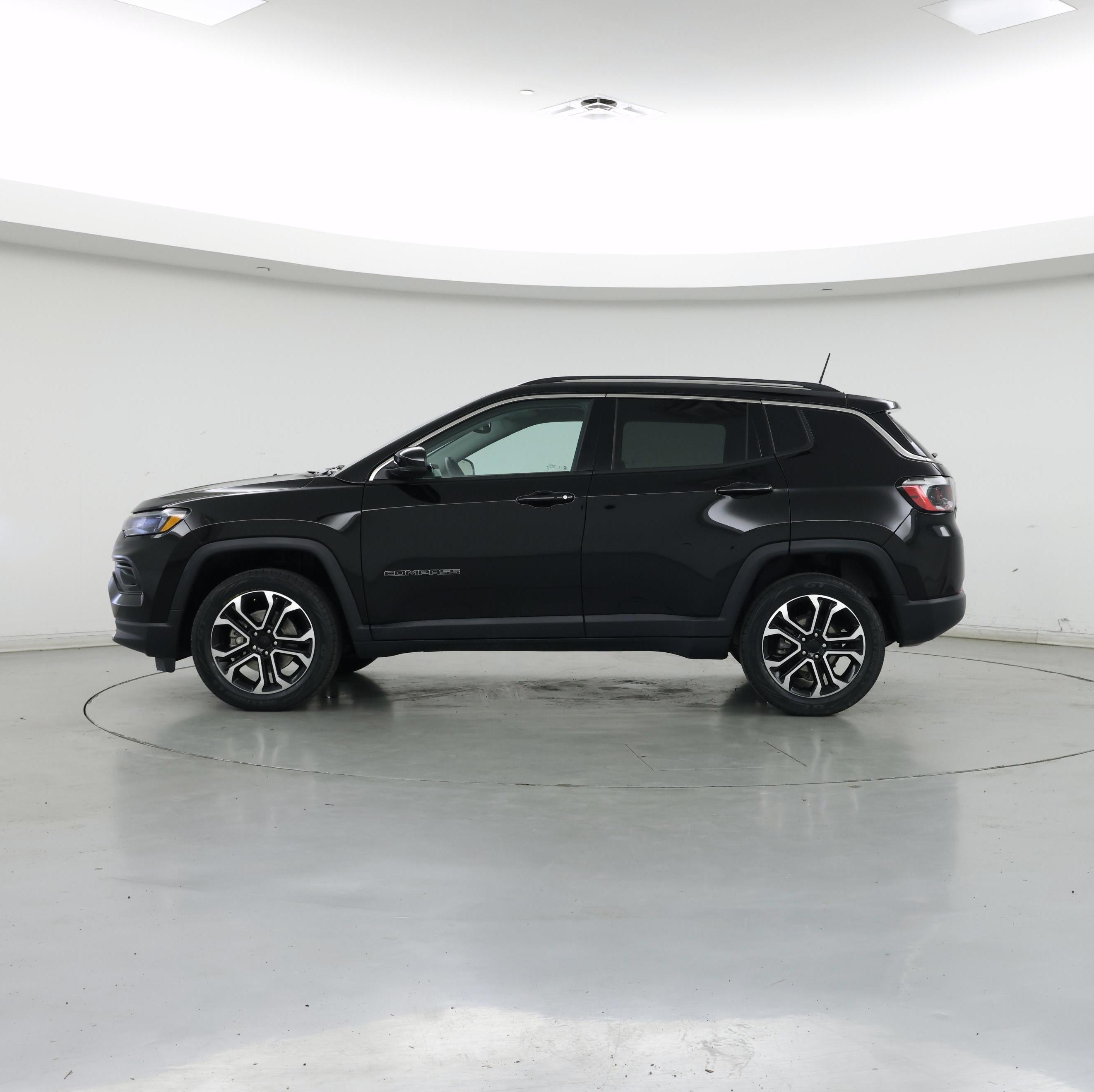 Thumbnail: 2022 Jeep Compass - 3