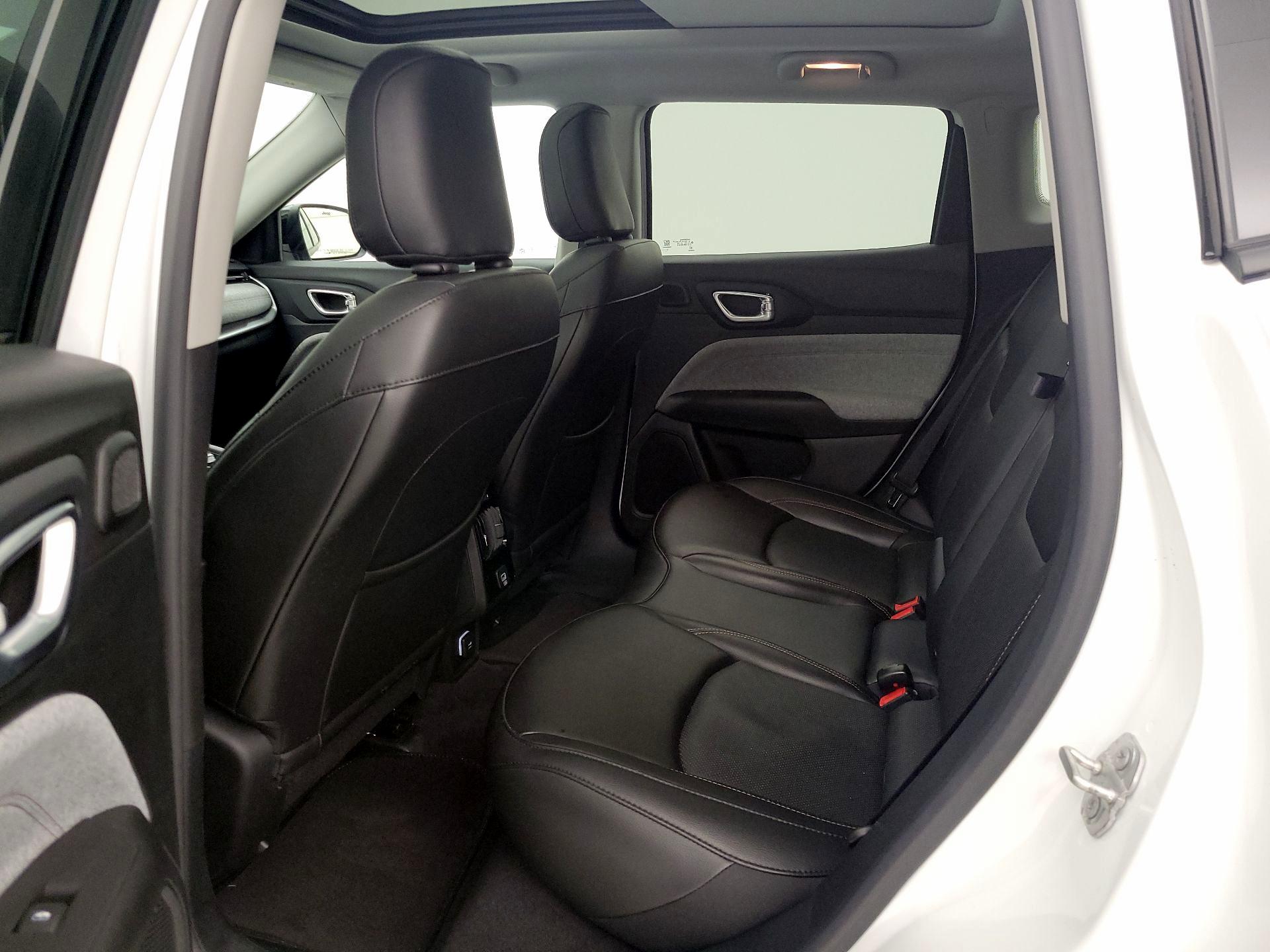 Thumbnail: 2022 Jeep Compass - 20