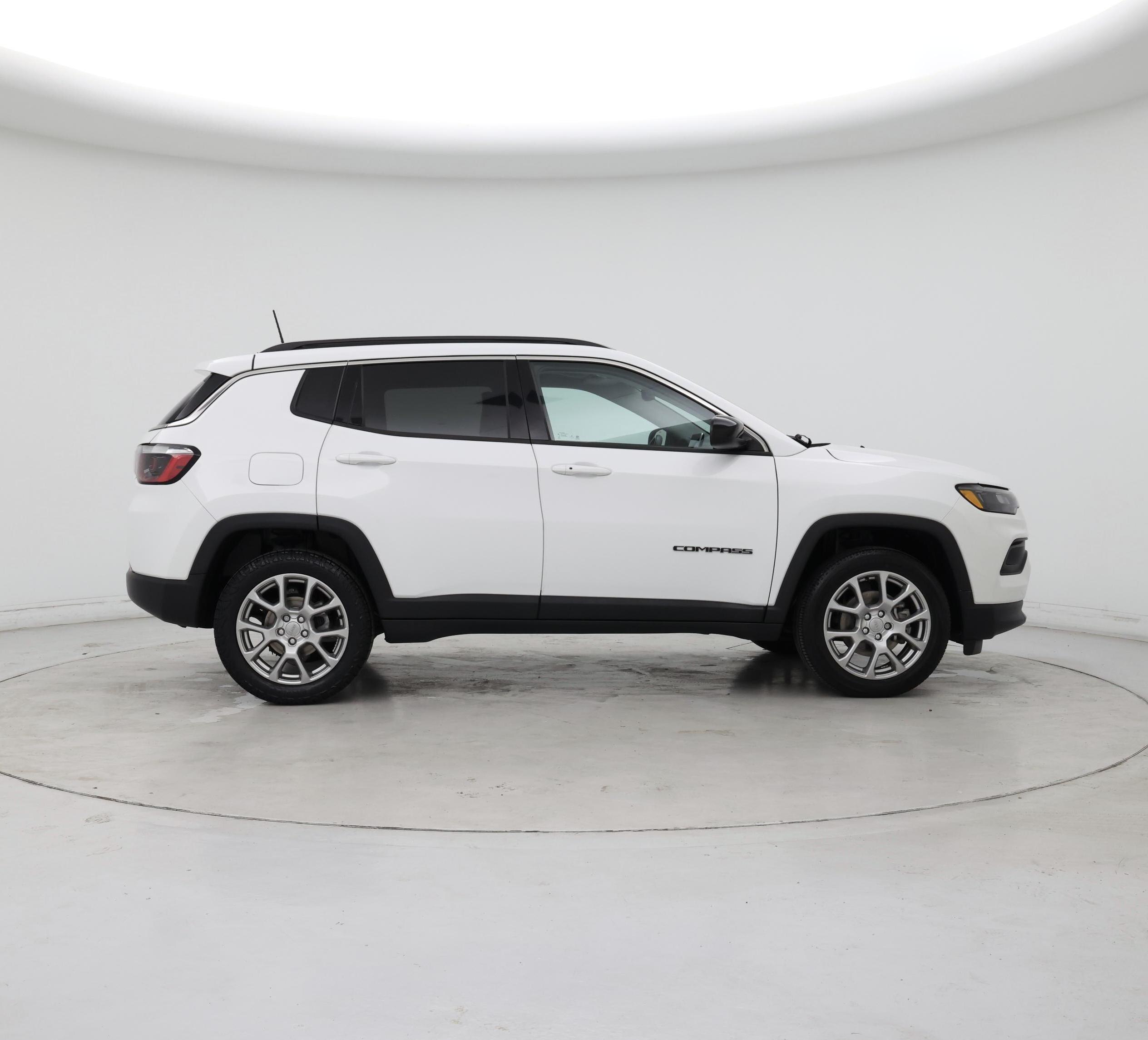 Thumbnail: 2022 Jeep Compass - 7