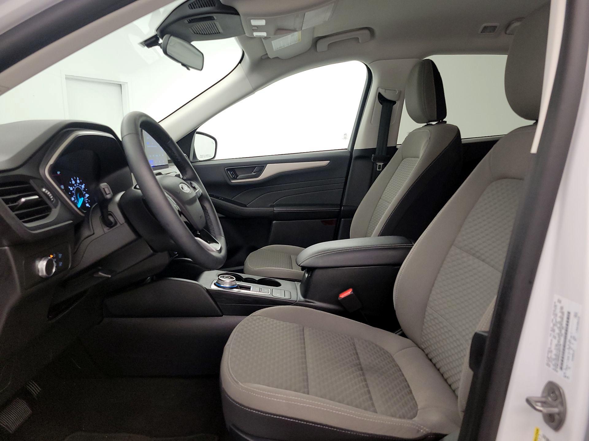 Thumbnail: 2022 Ford Escape - 11