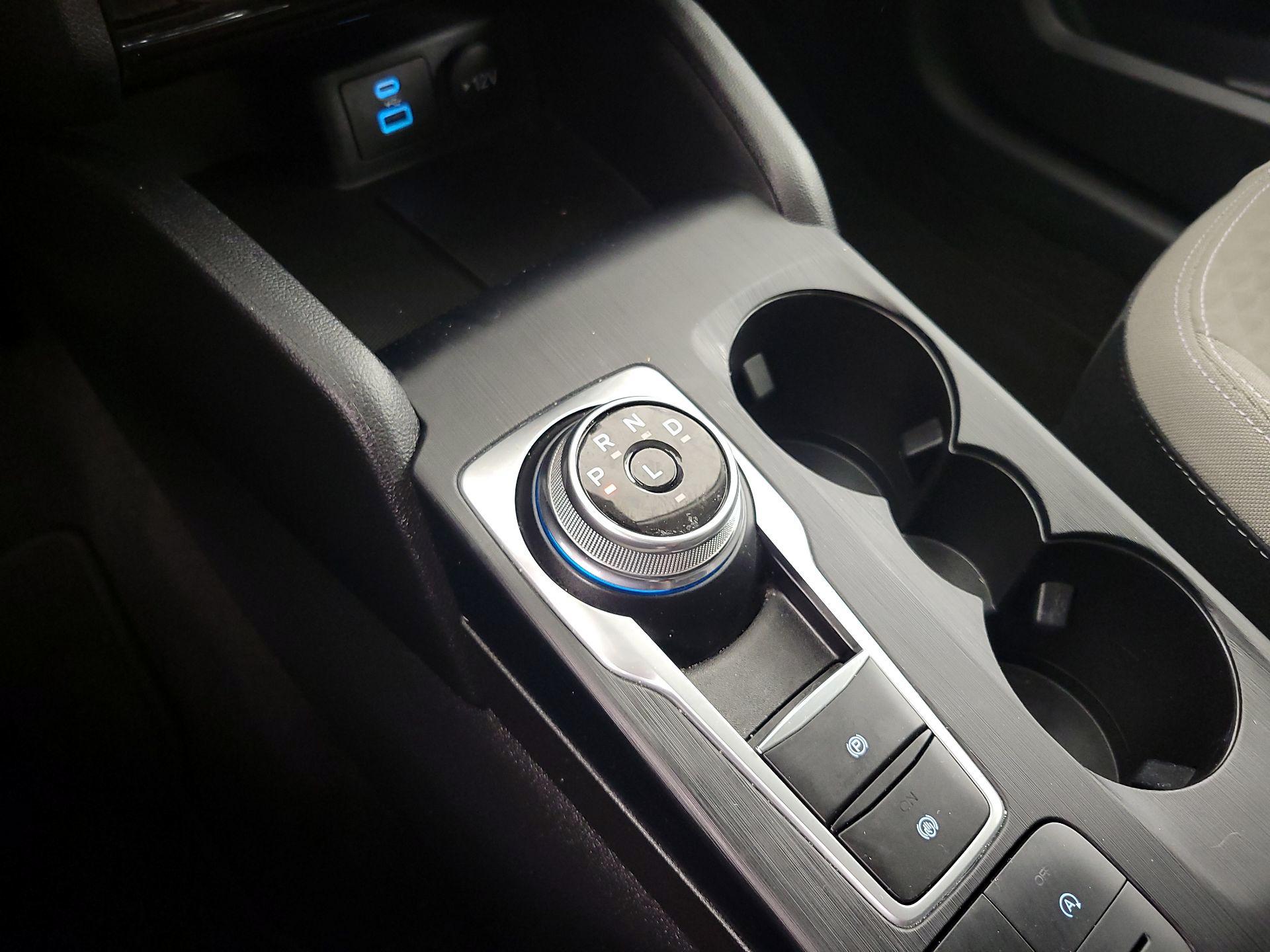 Thumbnail: 2022 Ford Escape - 17