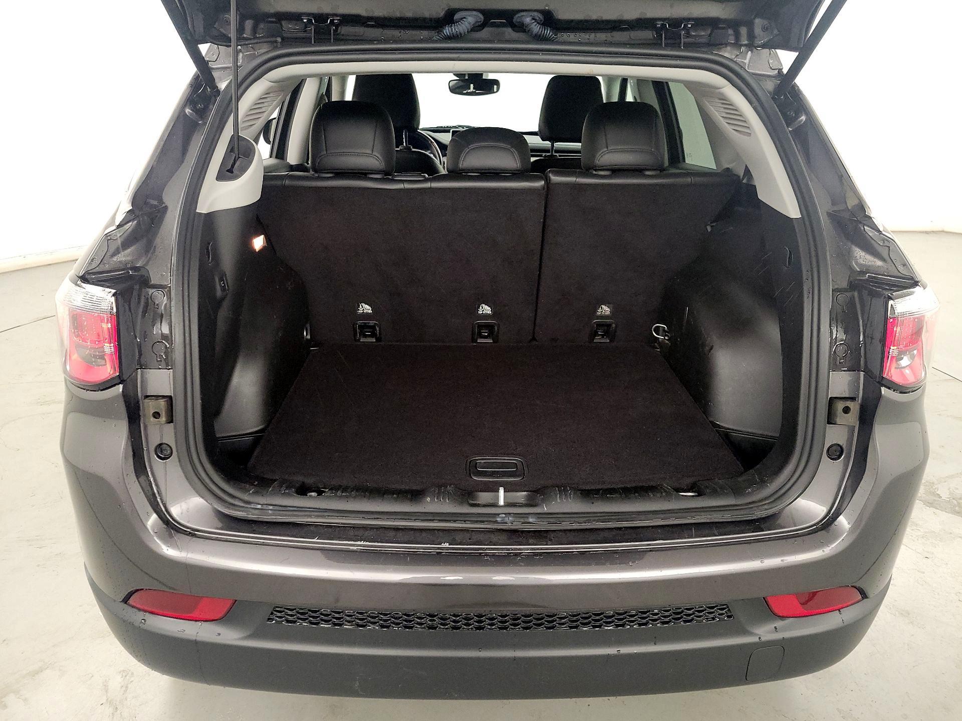 Thumbnail: 2022 Jeep Compass - 20