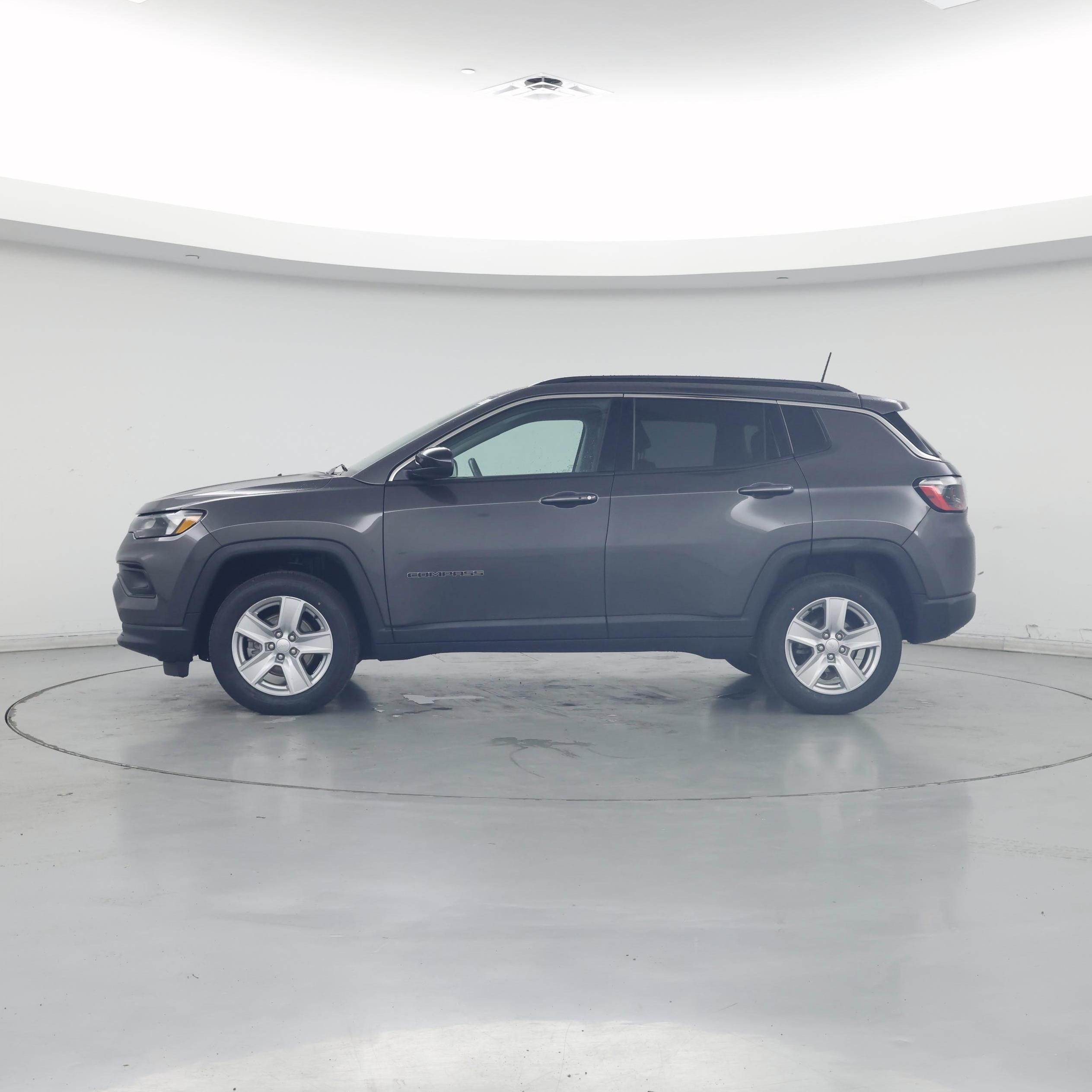 Thumbnail: 2022 Jeep Compass - 3