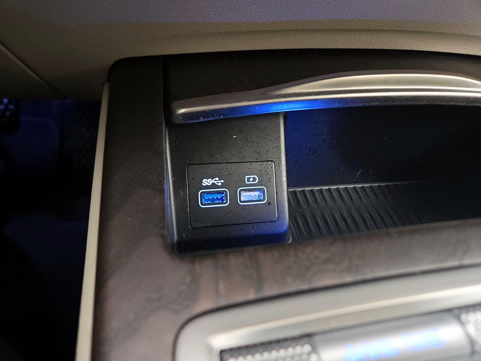 Thumbnail: 2023 Genesis G80 - 18