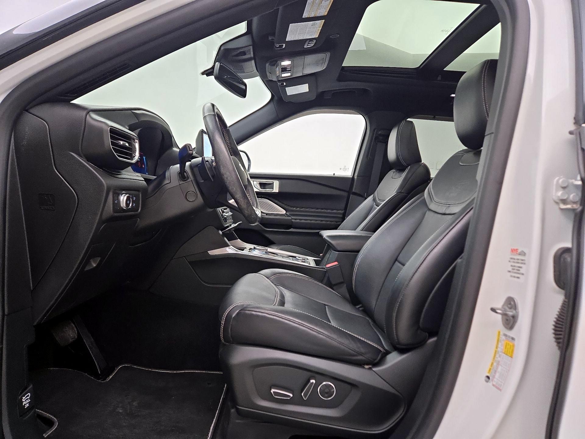 Thumbnail: 2020 Ford Explorer - 11