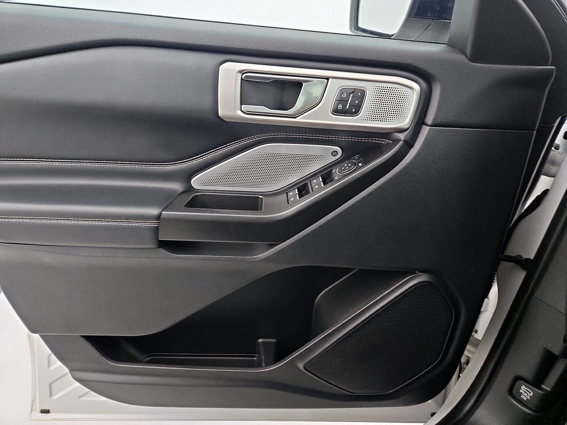 Thumbnail: 2020 Ford Explorer - 12