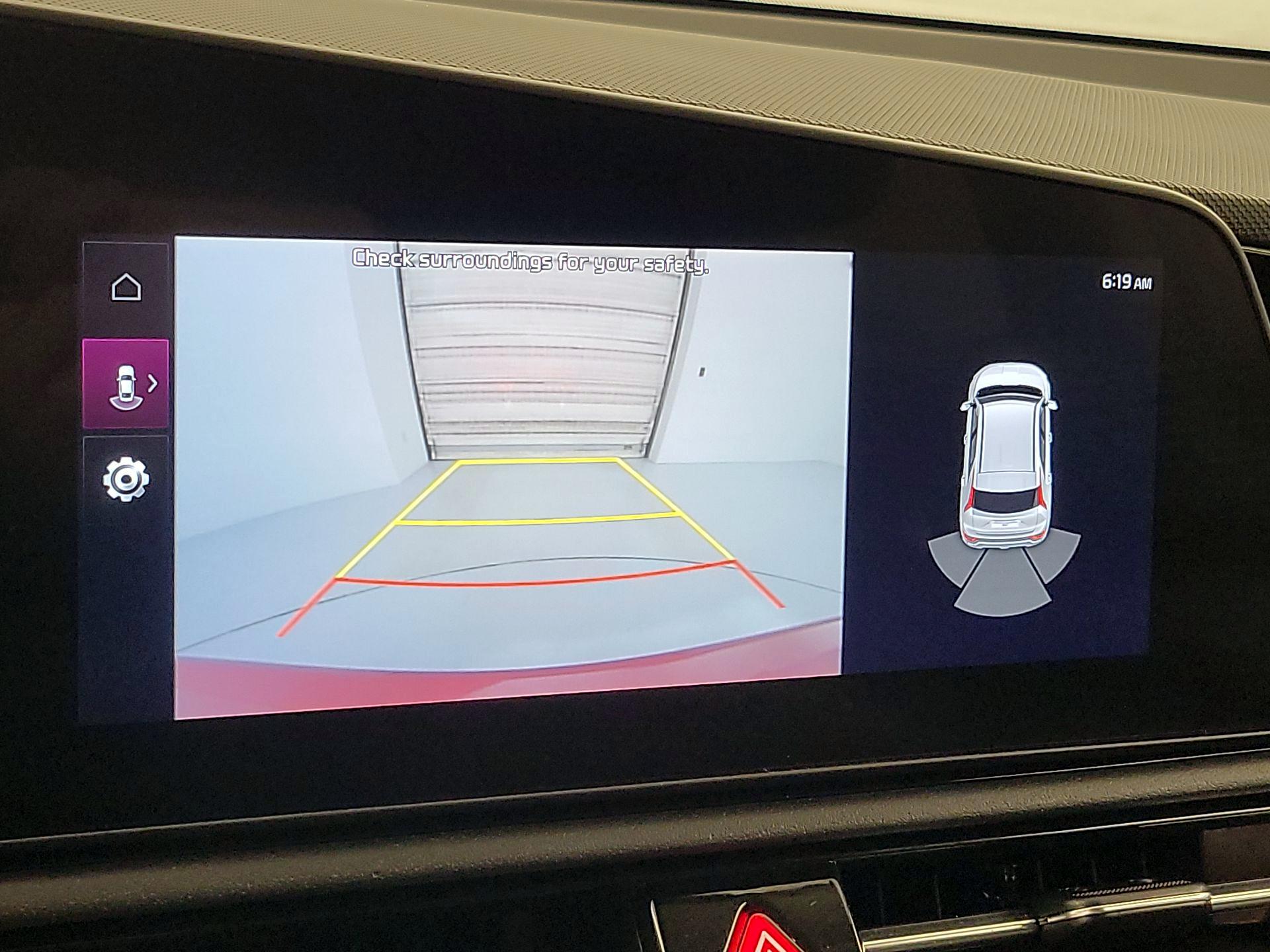 Thumbnail: 2023 Kia Niro - 15