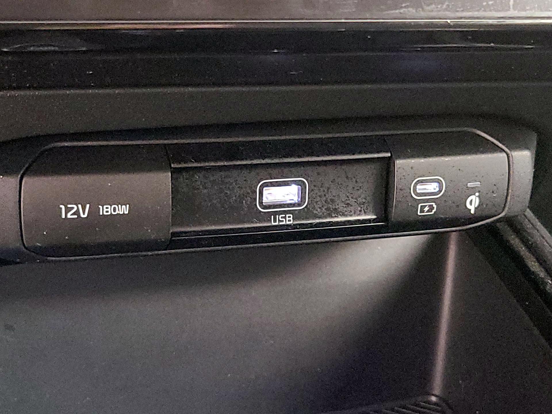 Thumbnail: 2023 Kia Niro - 19