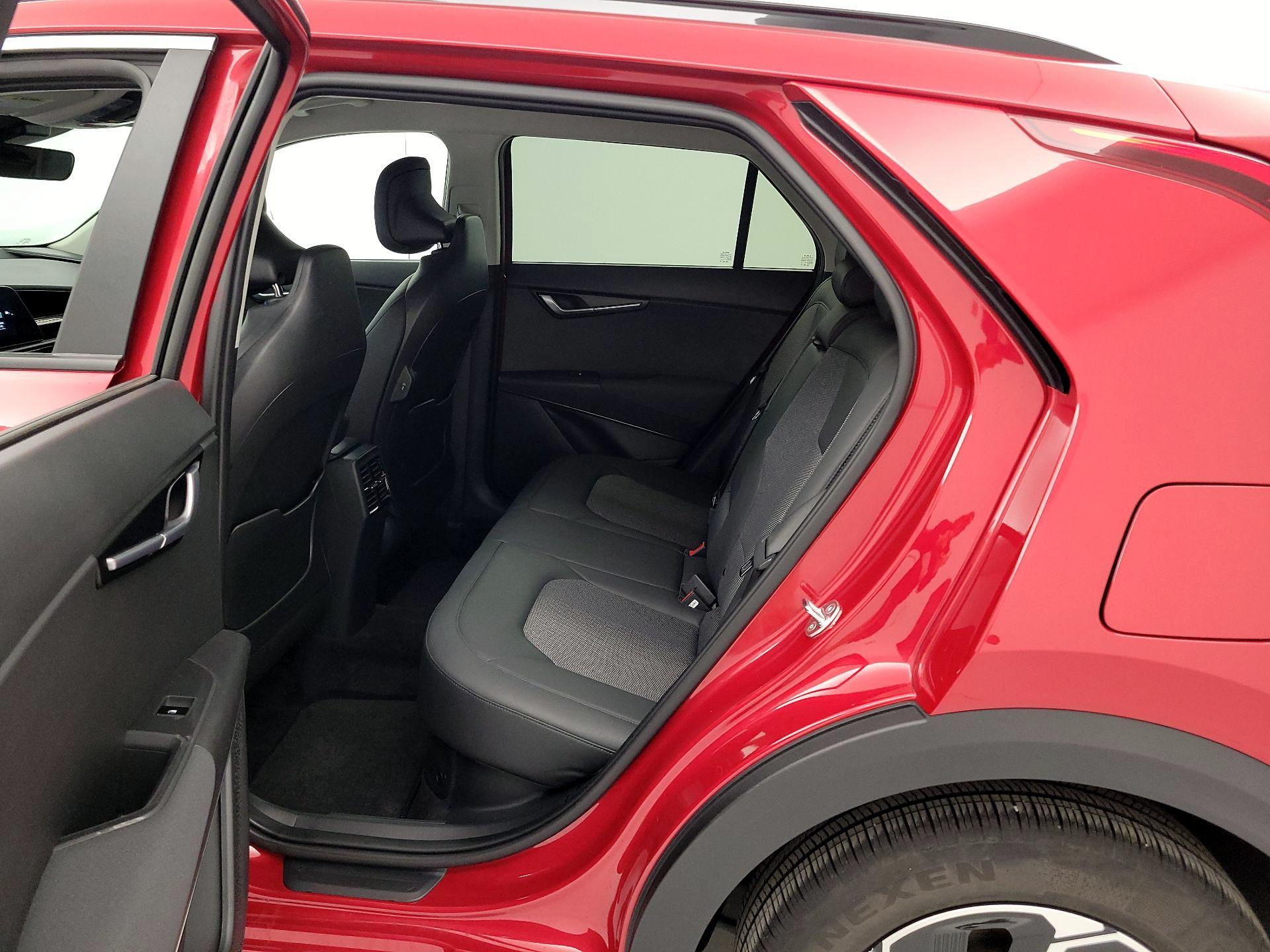 Thumbnail: 2023 Kia Niro - 20