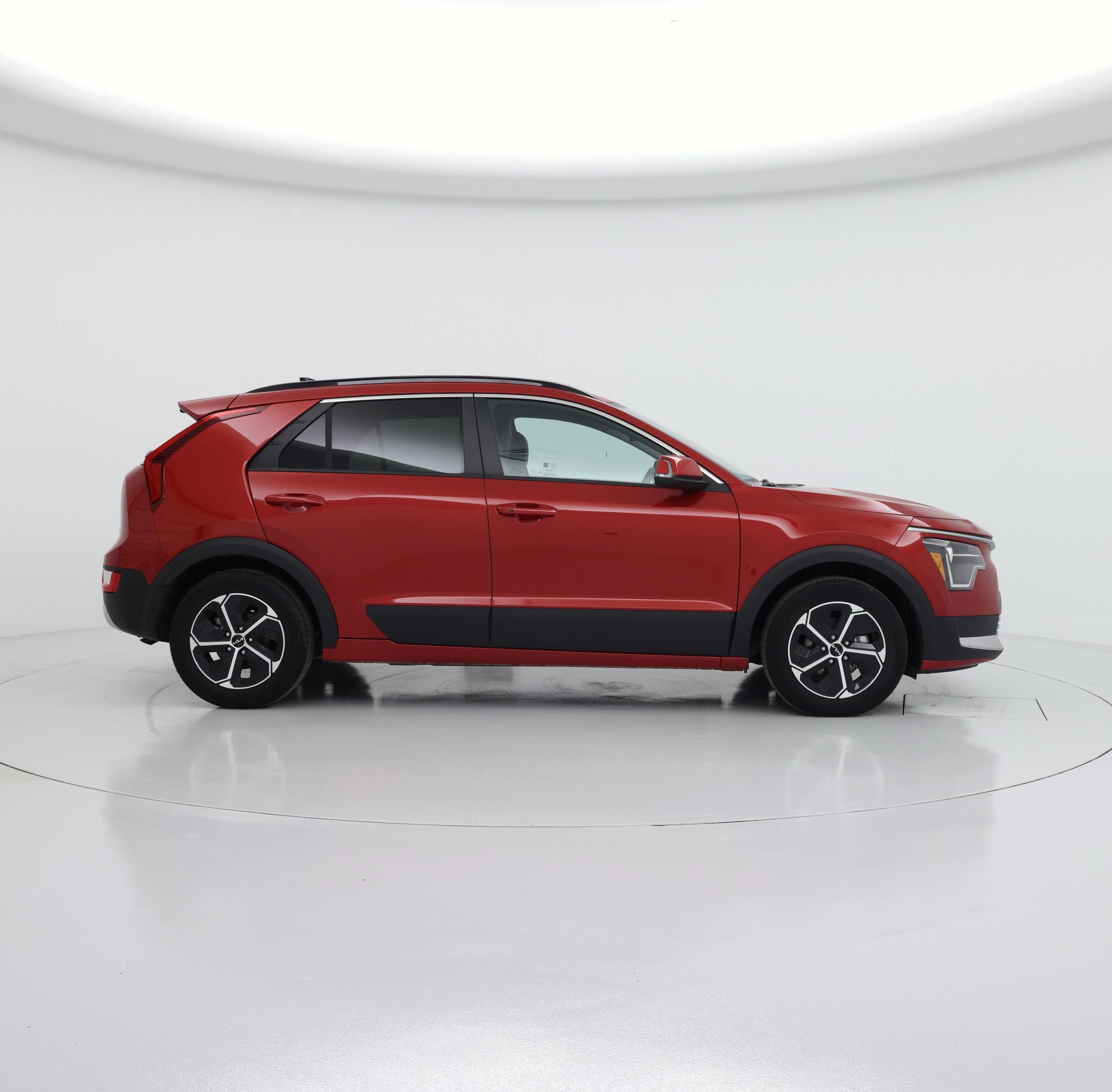 Thumbnail: 2023 Kia Niro - 7