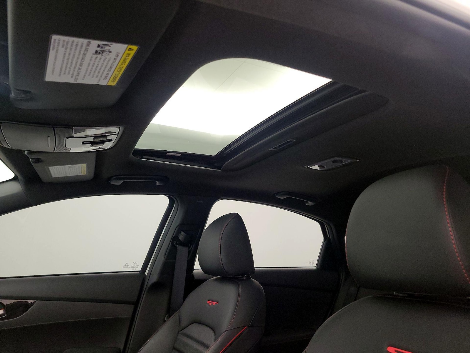 2023 Kia Forte GT - Photo 21