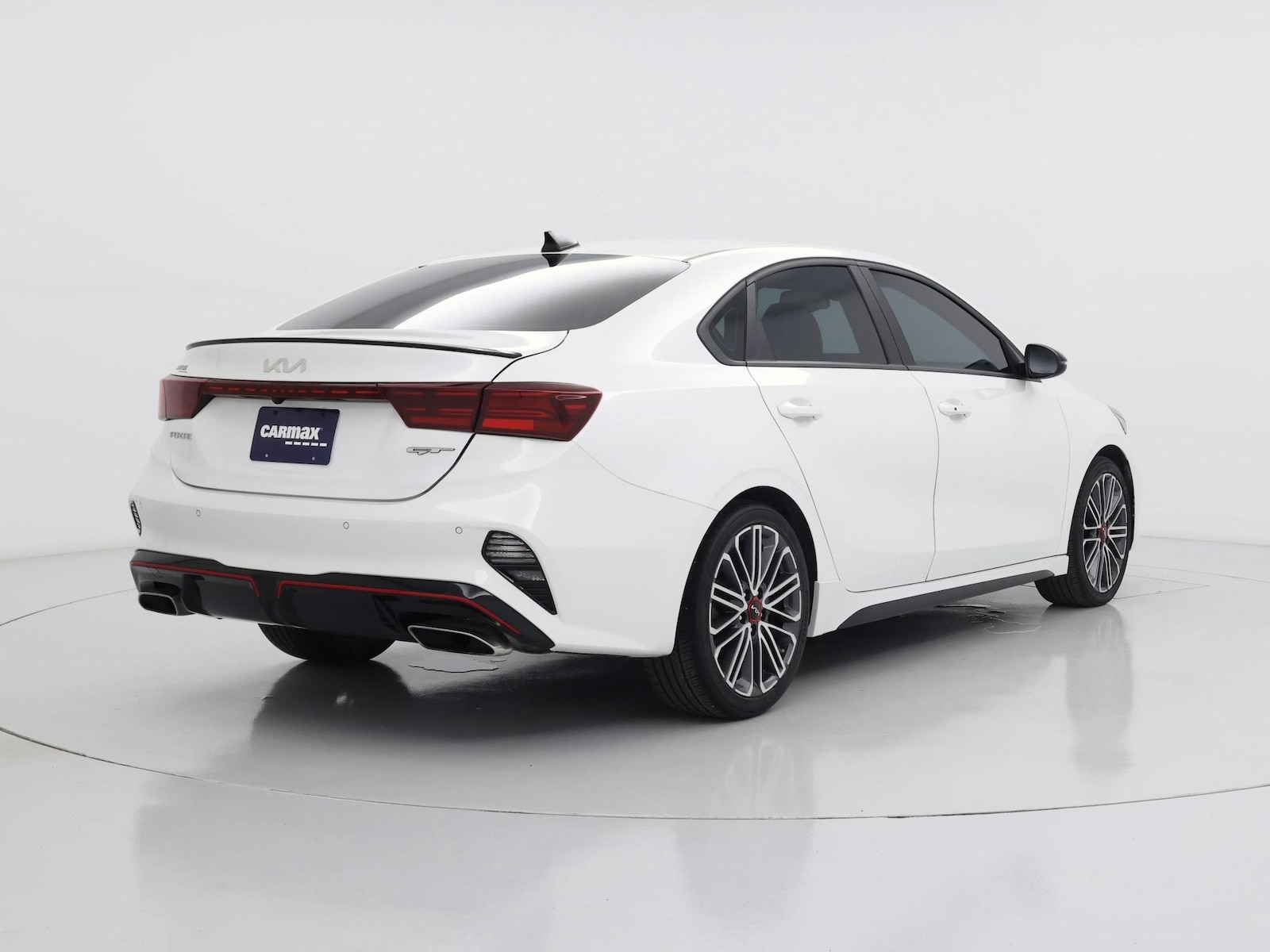 2023 Kia Forte GT - Photo 9