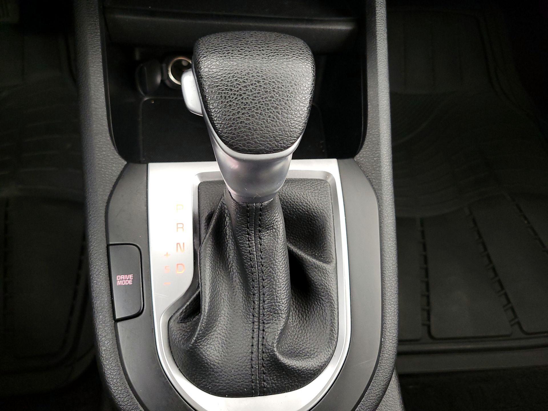 Thumbnail: 2024 Kia Forte - 17