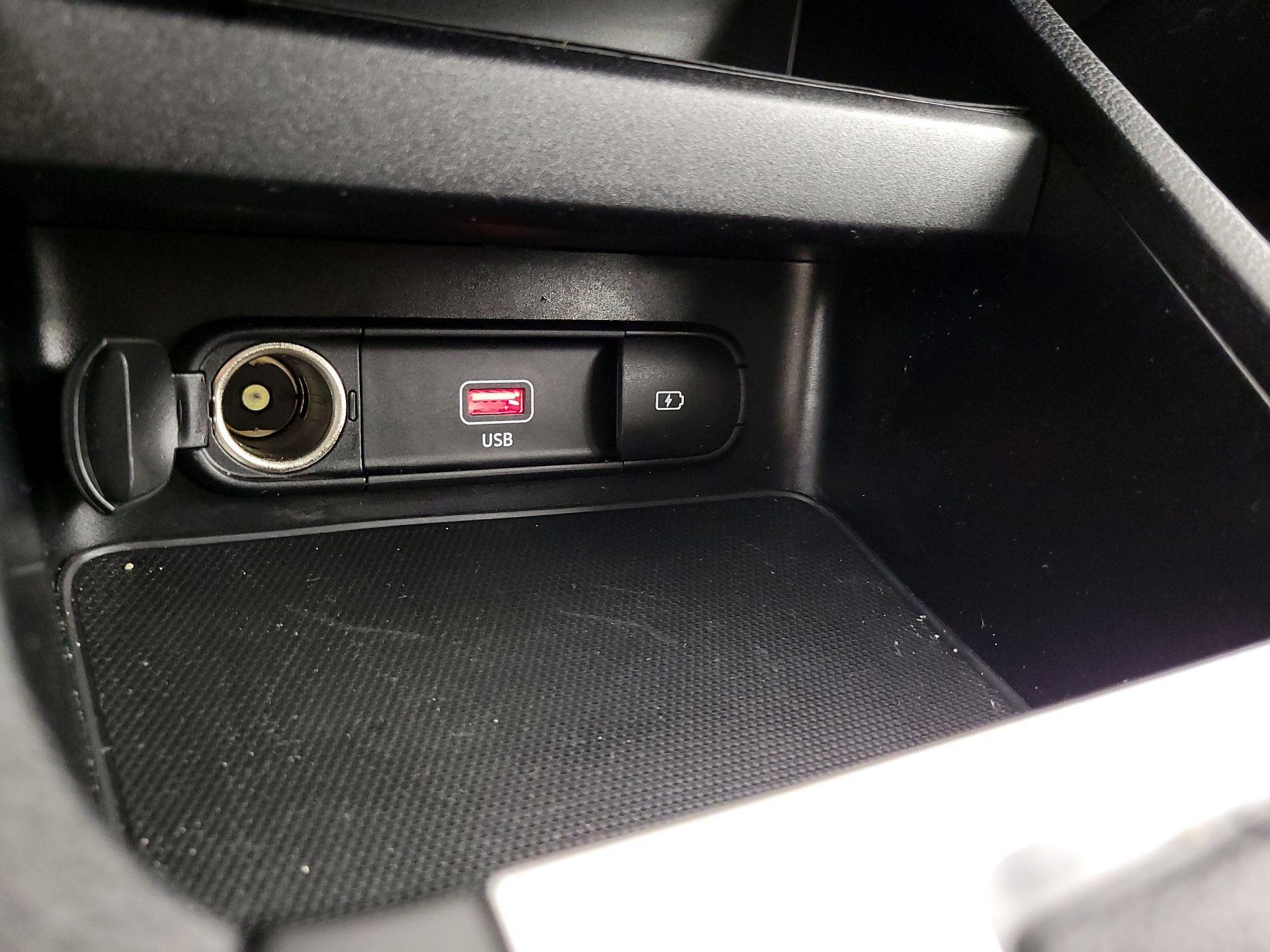 Thumbnail: 2024 Kia Forte - 18