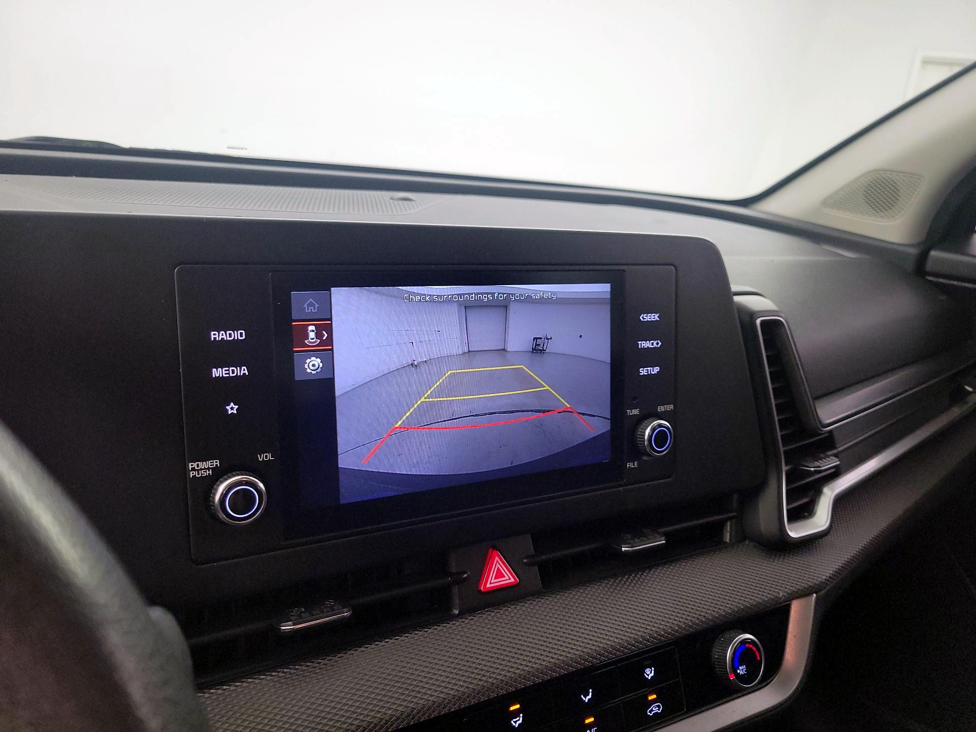 Thumbnail: 2023 Kia Sportage - 14