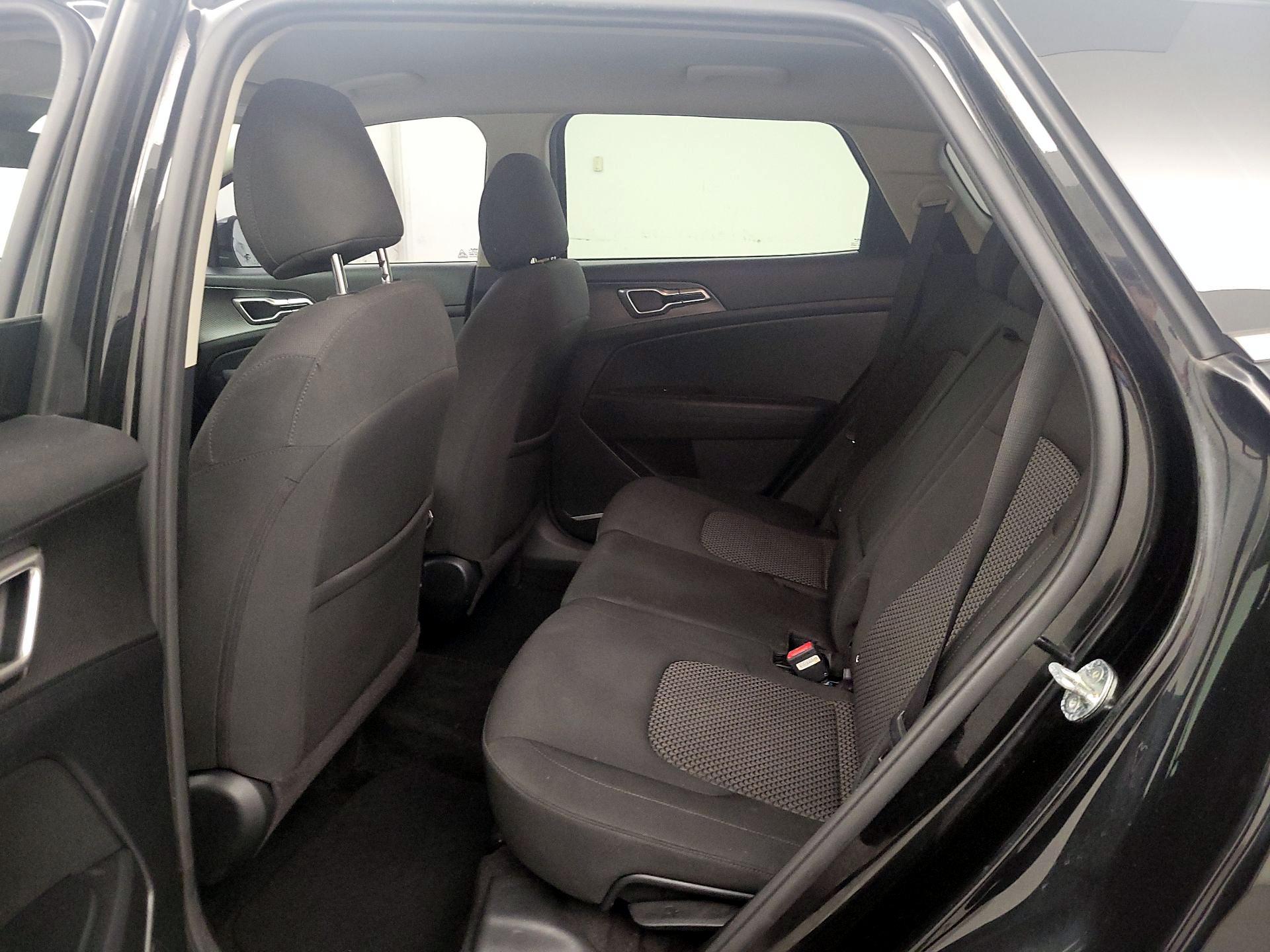 Thumbnail: 2023 Kia Sportage - 19