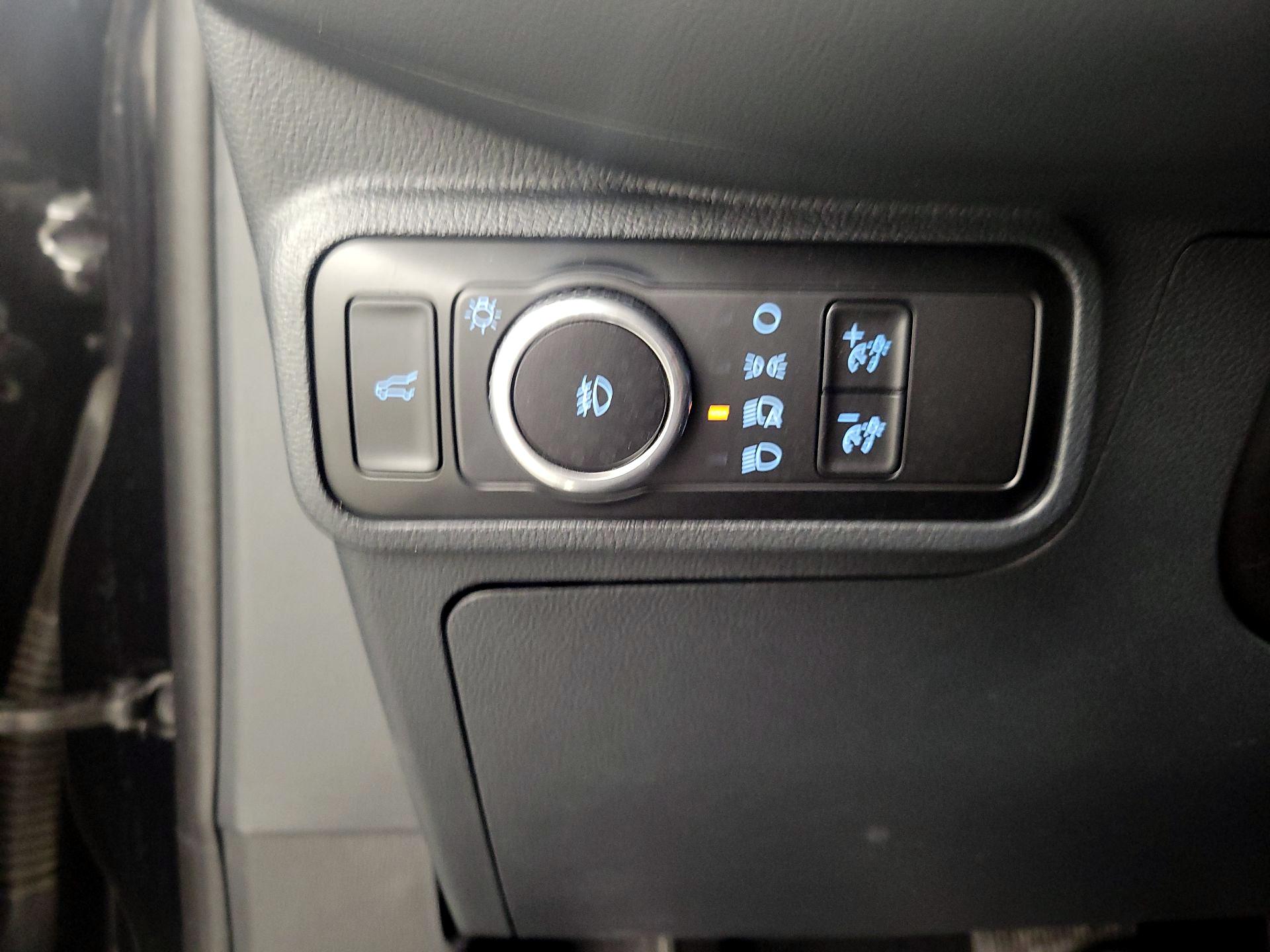 Thumbnail: 2025 Ford Explorer - 13