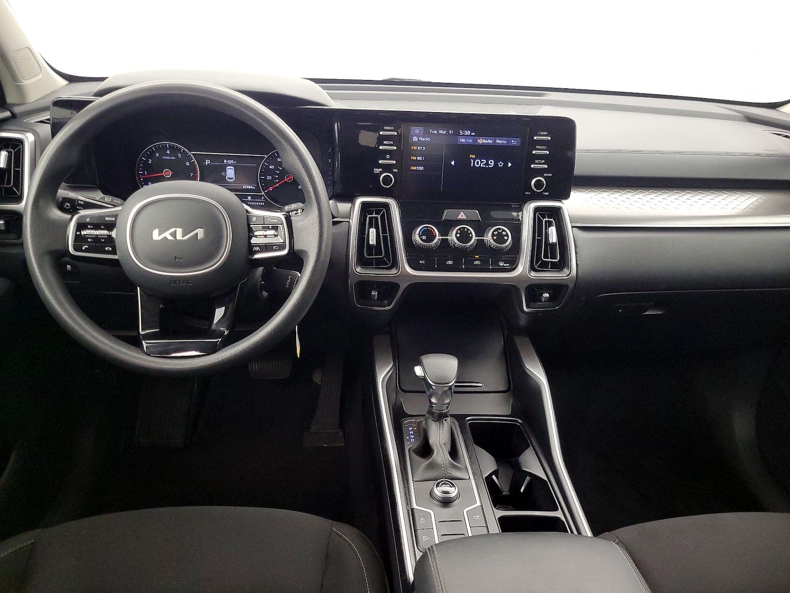 2022 Kia Sorento LX - Photo 10