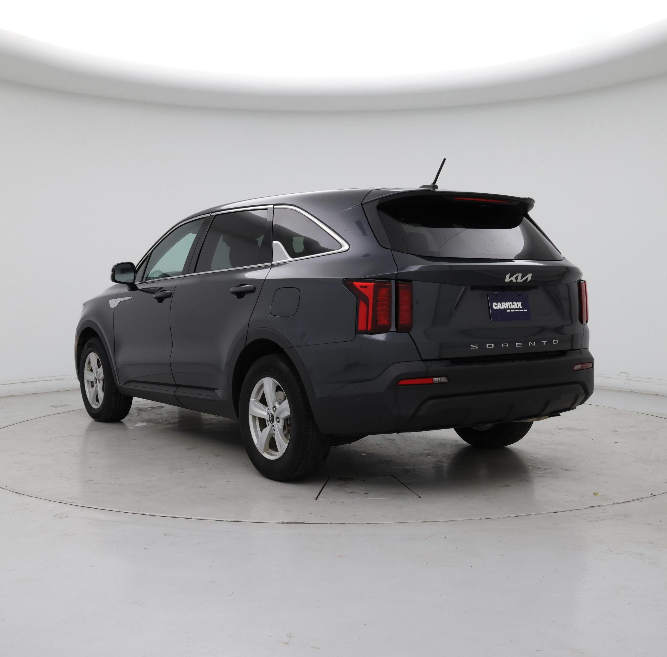 Thumbnail: 2022 Kia Sorento - 2