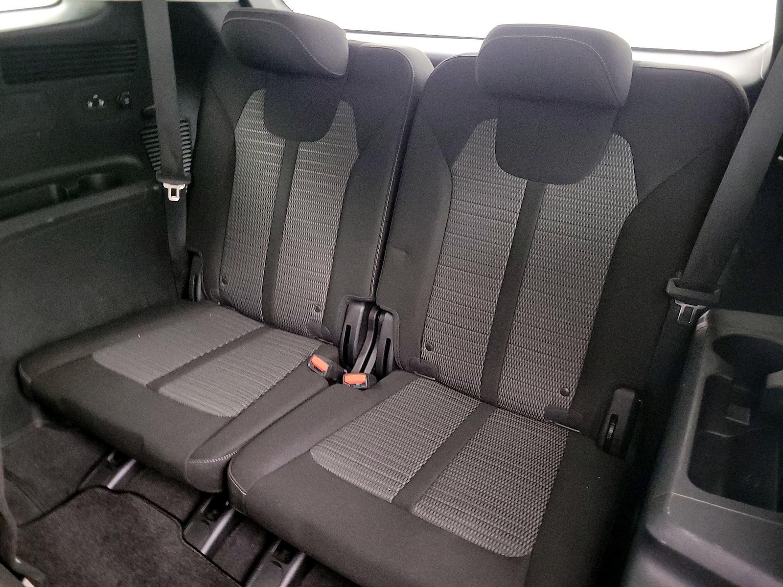 2022 Kia Sorento LX - Photo 21