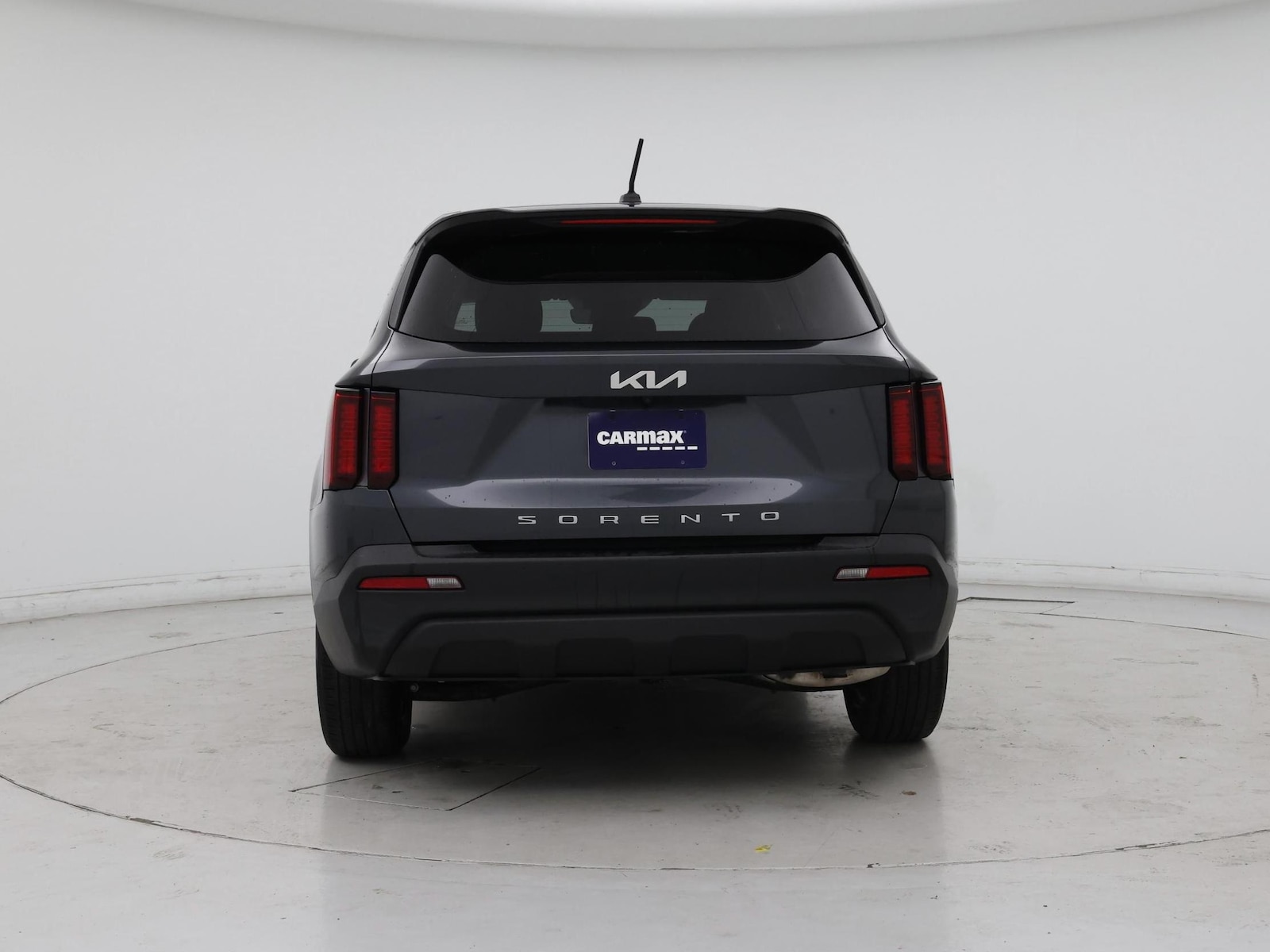 2022 Kia Sorento LX - Photo 7