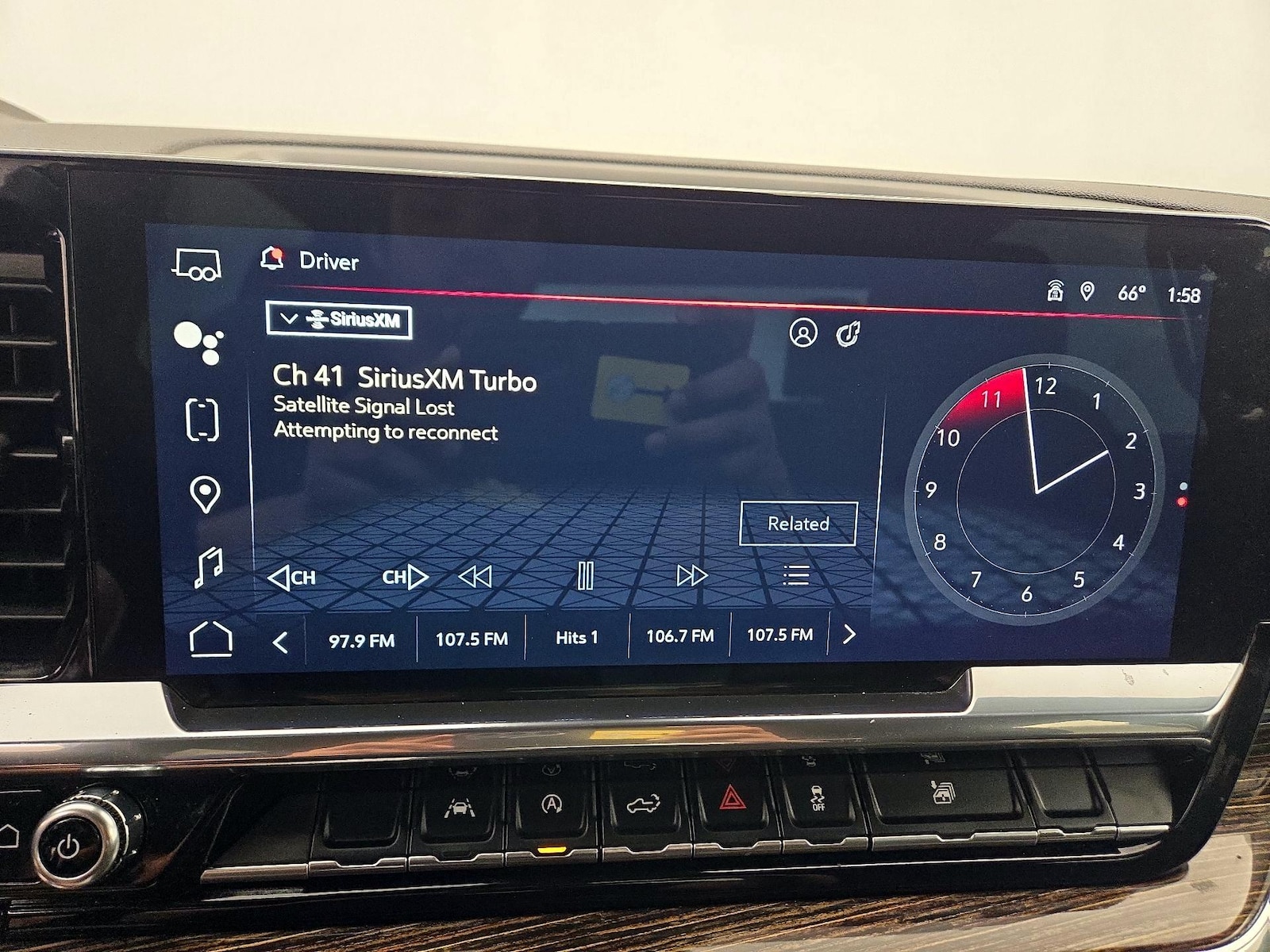 2024 GMC Sierra 1500 SLE - Photo 17