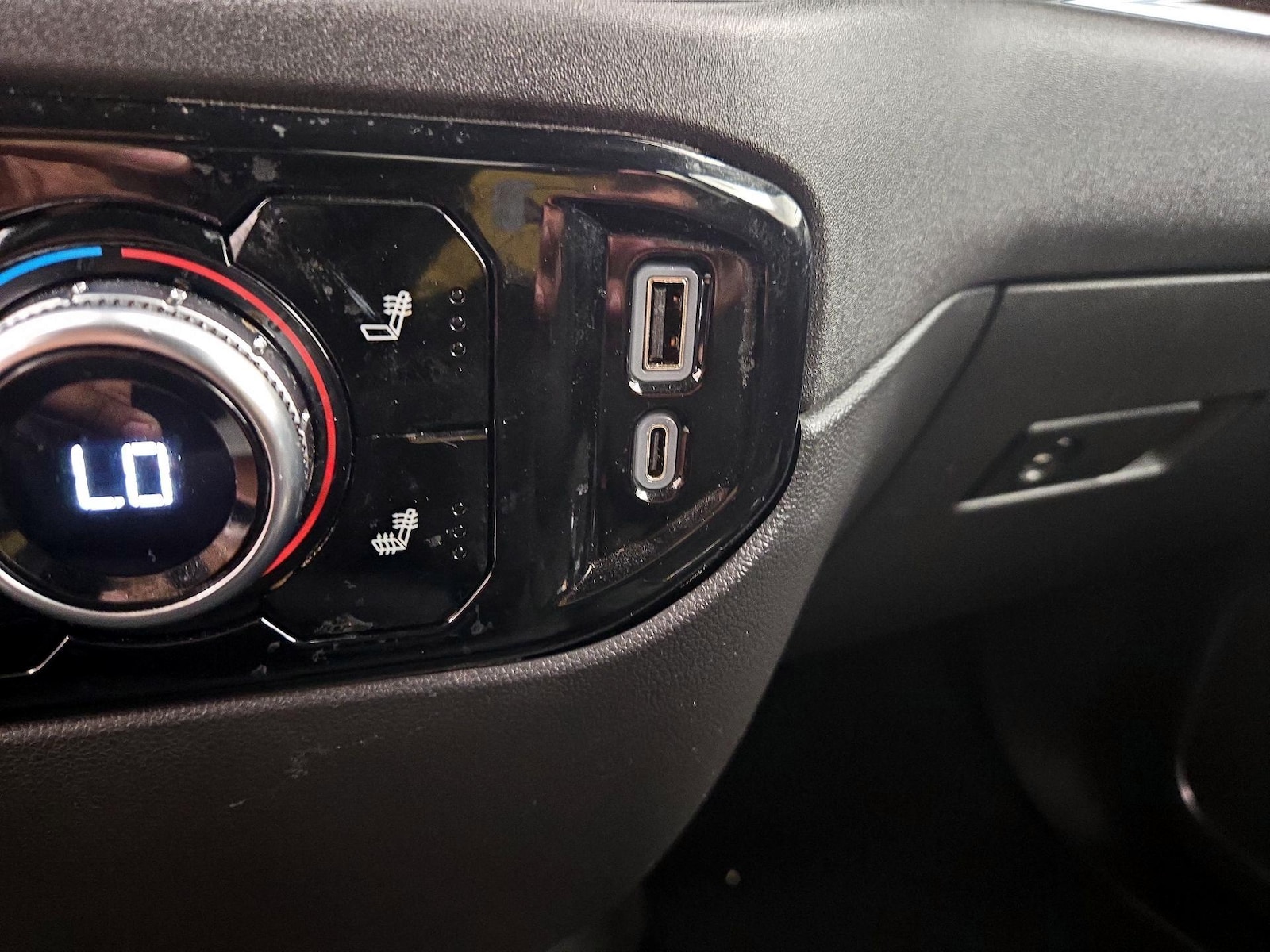 2024 GMC Sierra 1500 SLE - Photo 20