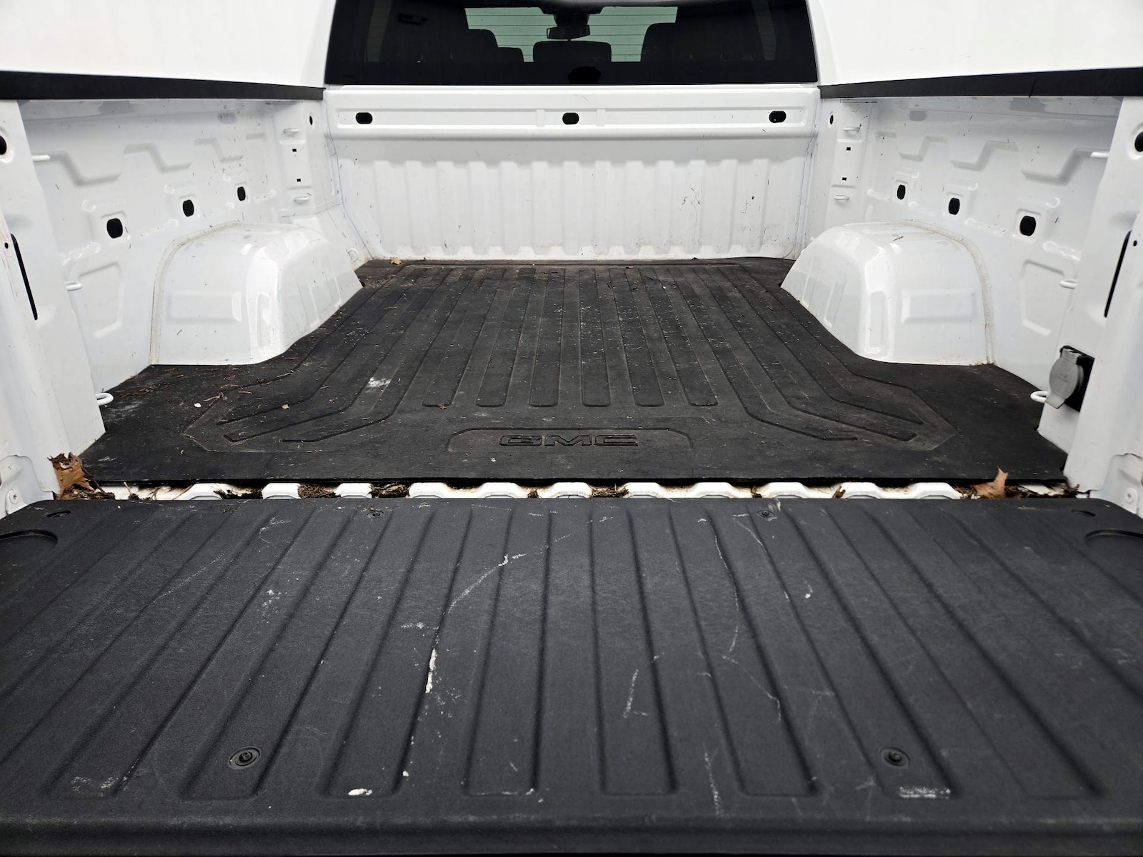 2024 GMC Sierra 1500 SLE - Photo 22