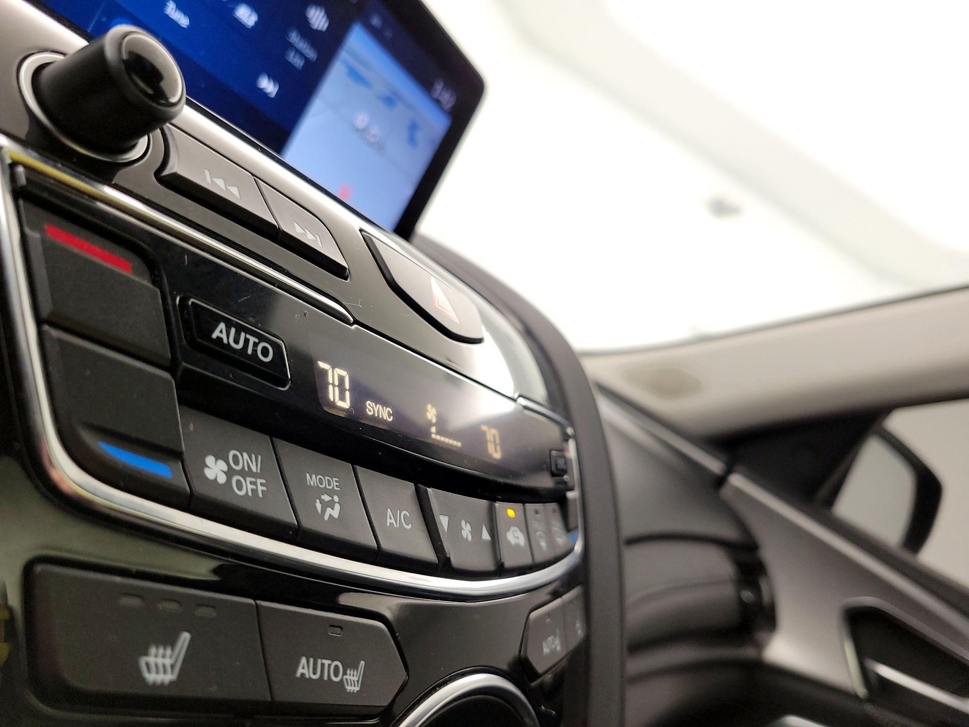 Thumbnail: 2021 Acura RDX - 17