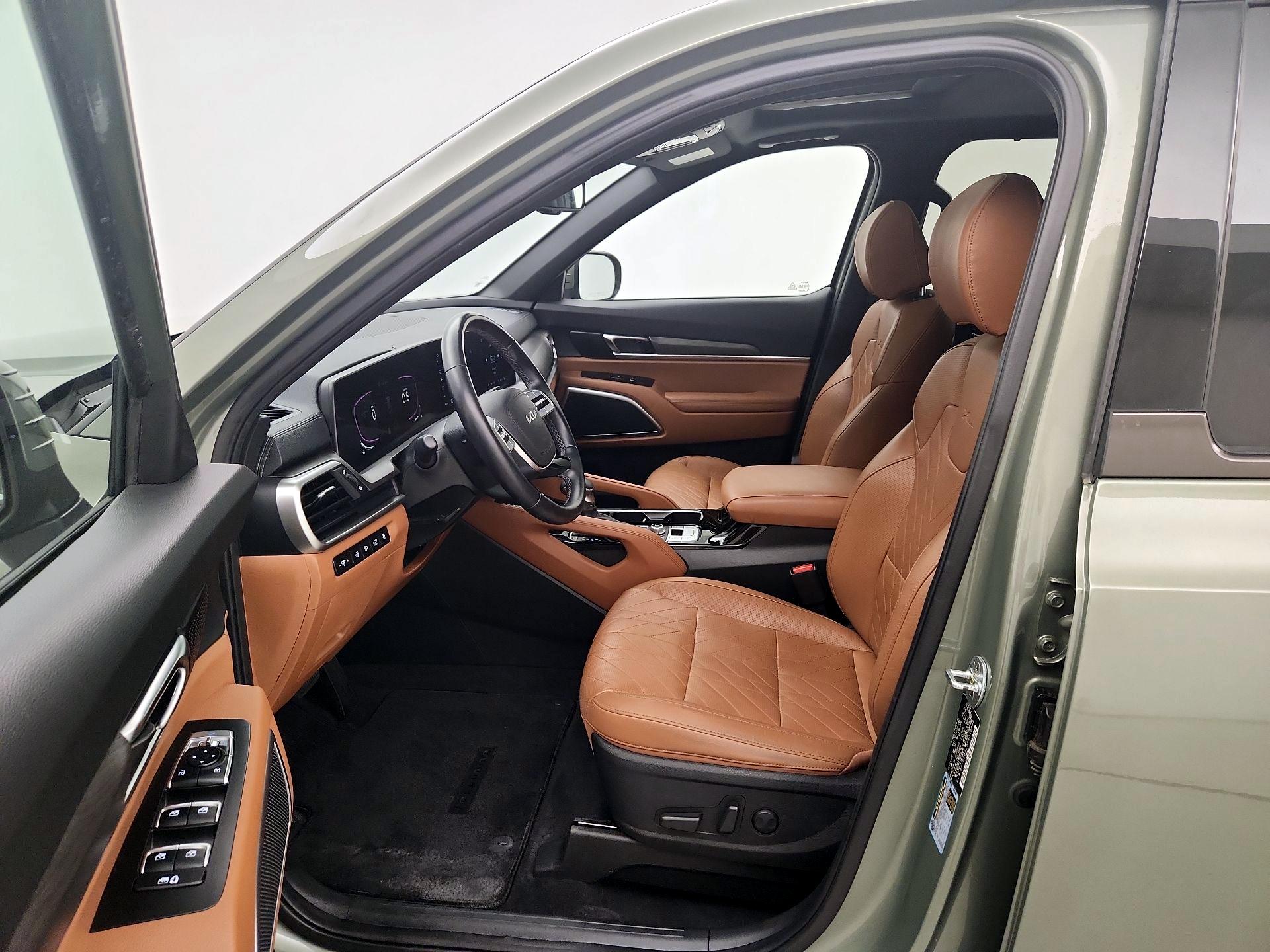 Thumbnail: 2023 Kia Telluride - 11