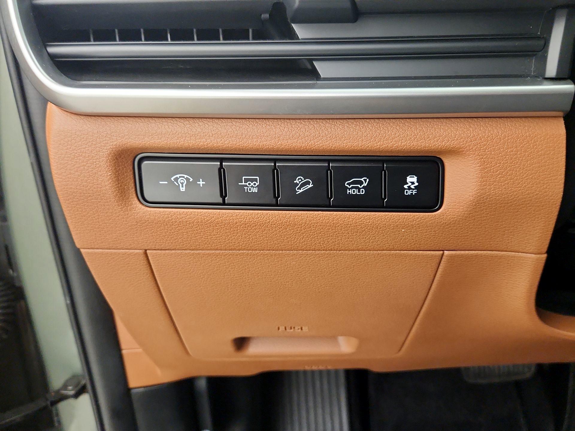 Thumbnail: 2023 Kia Telluride - 13