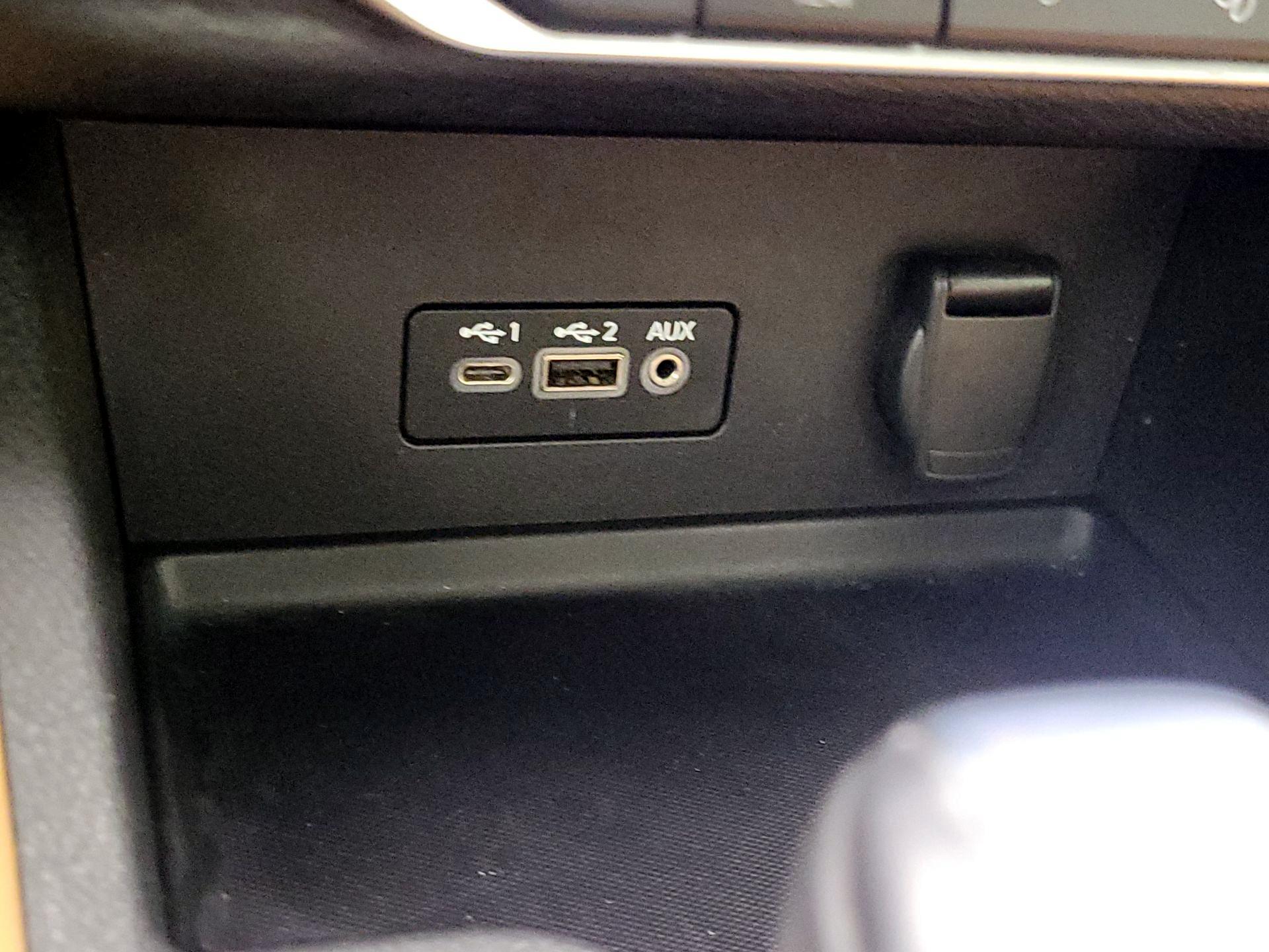 Thumbnail: 2021 Nissan Sentra - 18