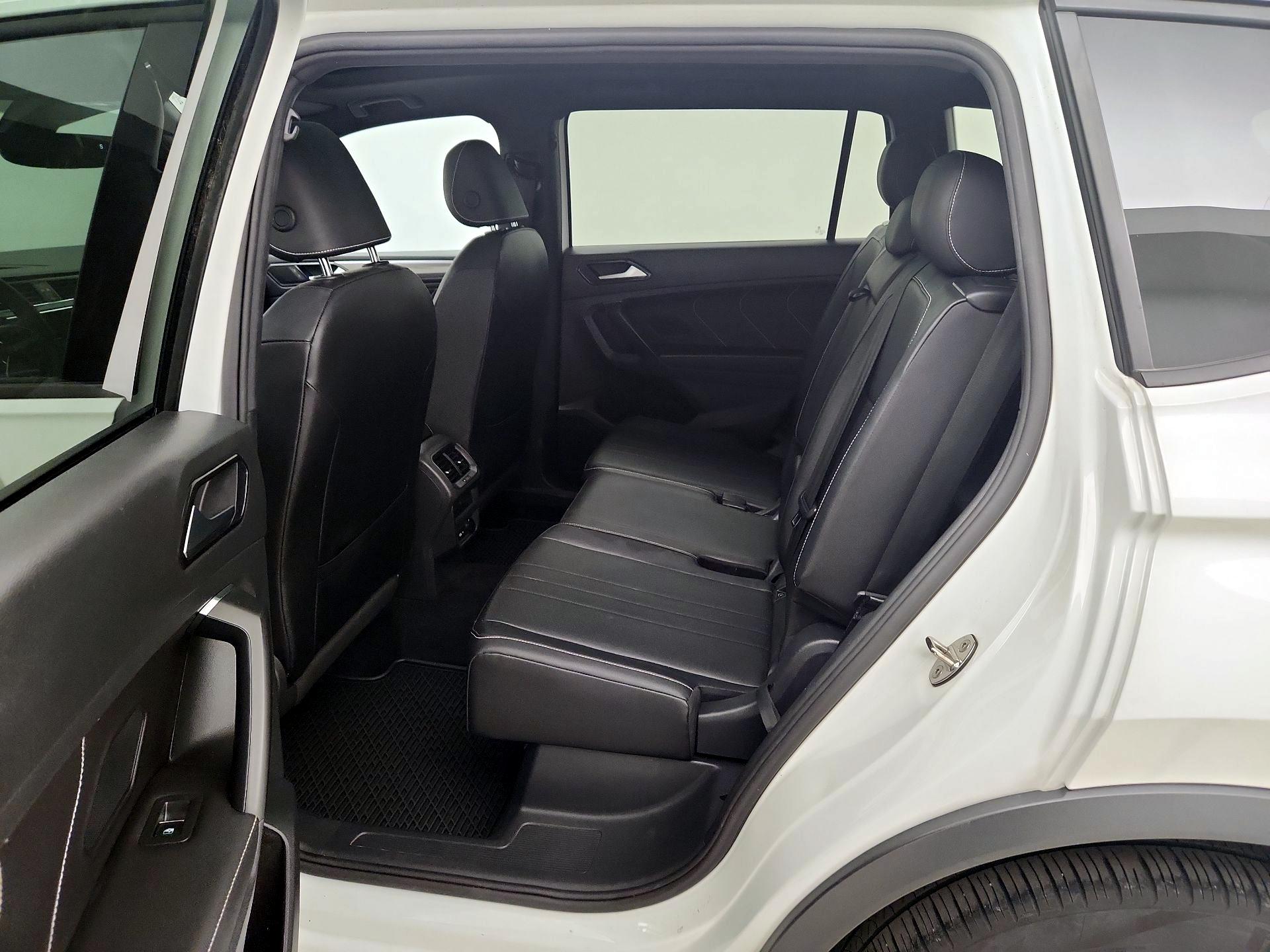 Thumbnail: 2023 Volkswagen Tiguan - 20