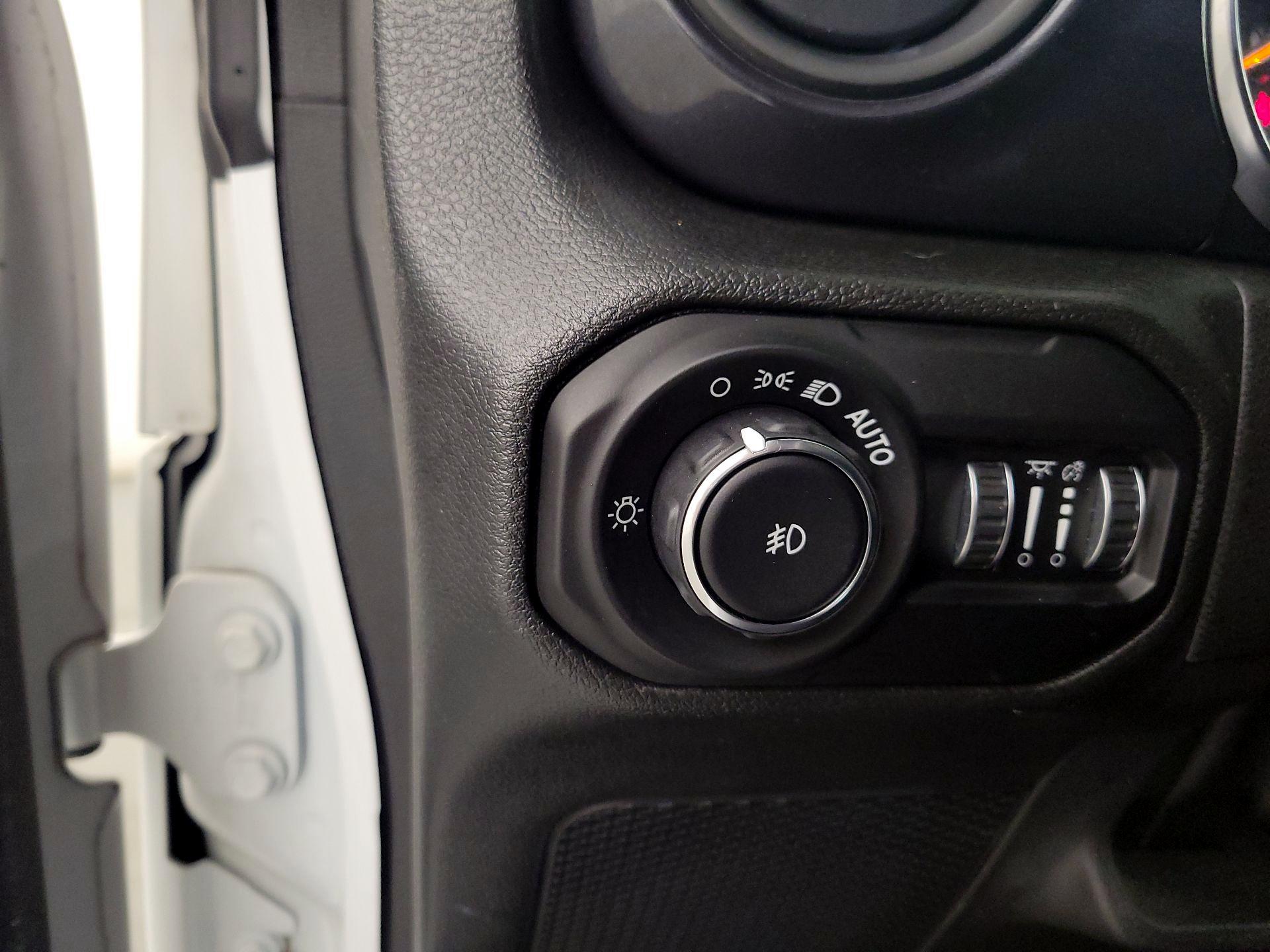 Thumbnail: 2022 Jeep Wrangler - 13