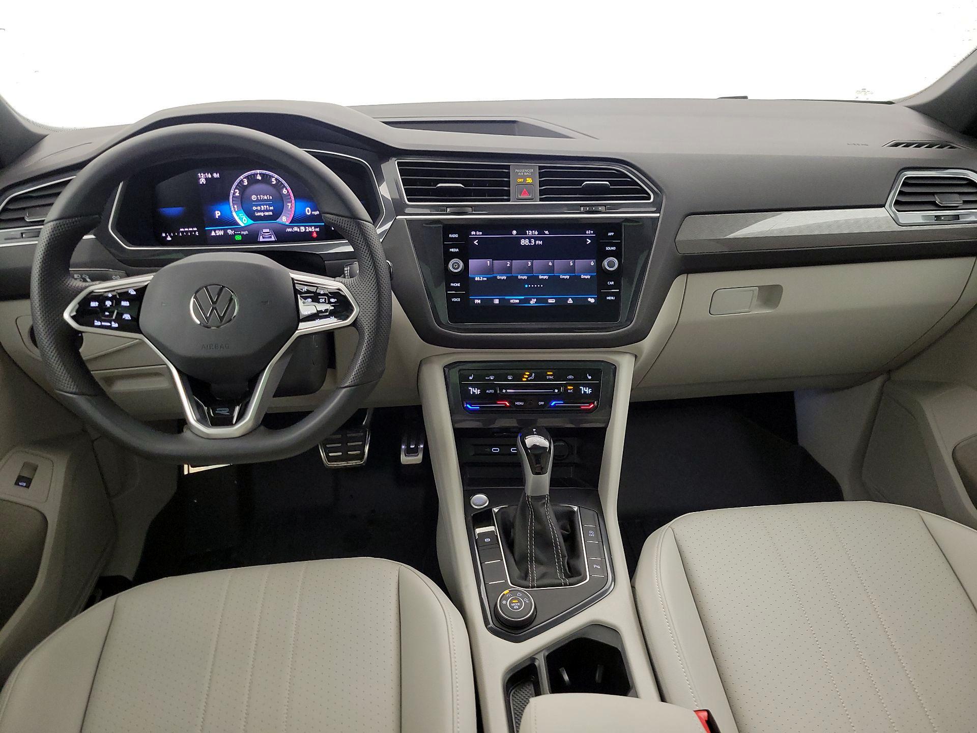 Thumbnail: 2024 Volkswagen Tiguan - 9