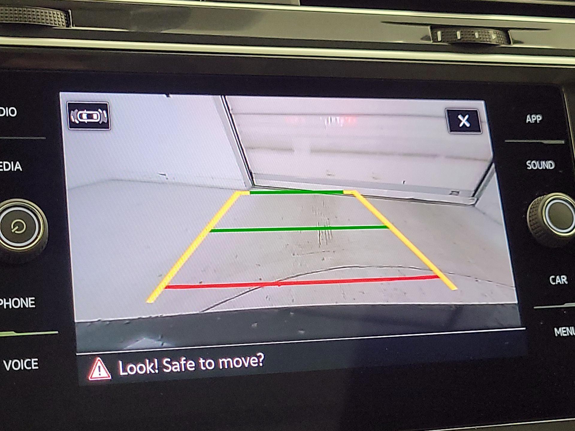 Thumbnail: 2024 Volkswagen Tiguan - 14