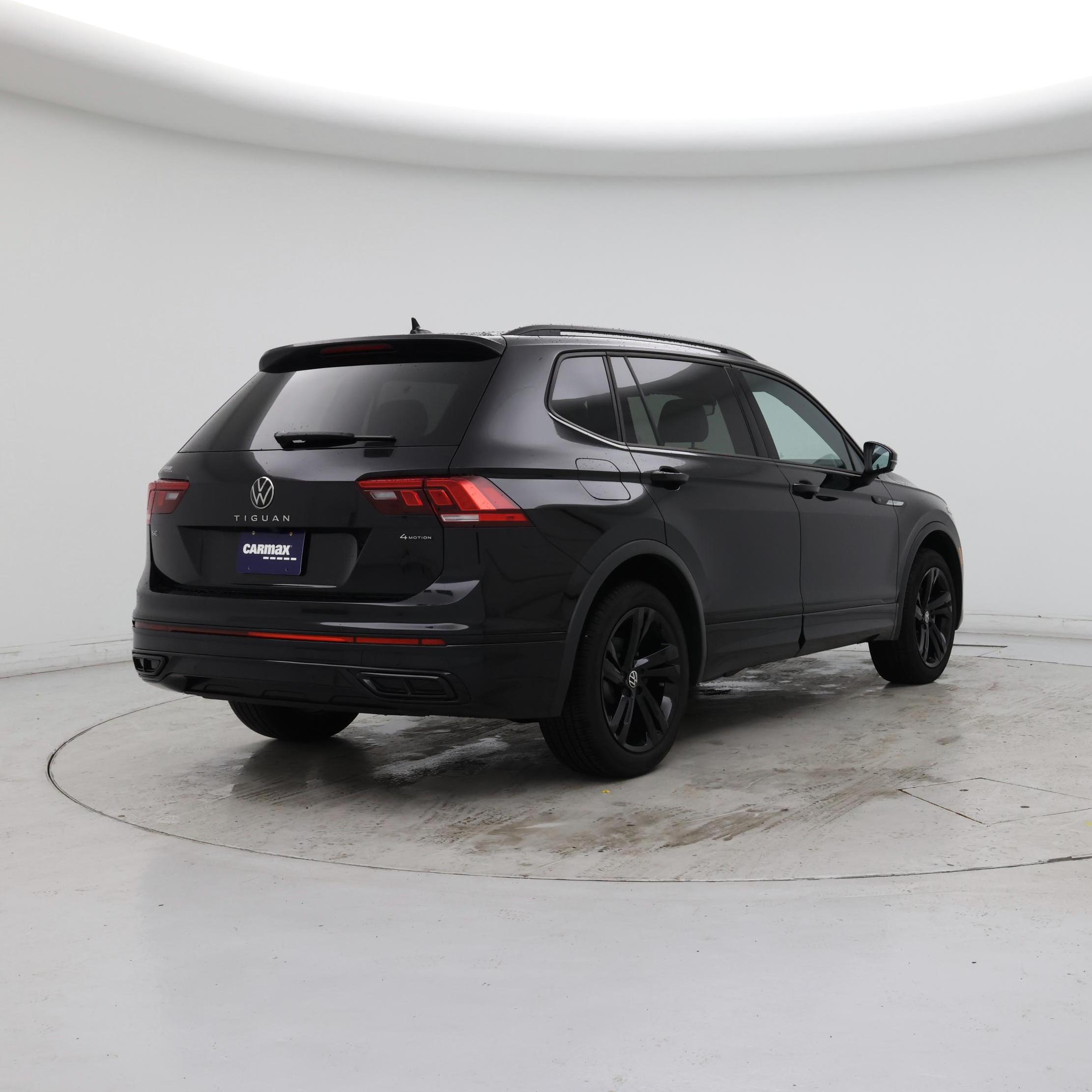 Thumbnail: 2024 Volkswagen Tiguan - 8