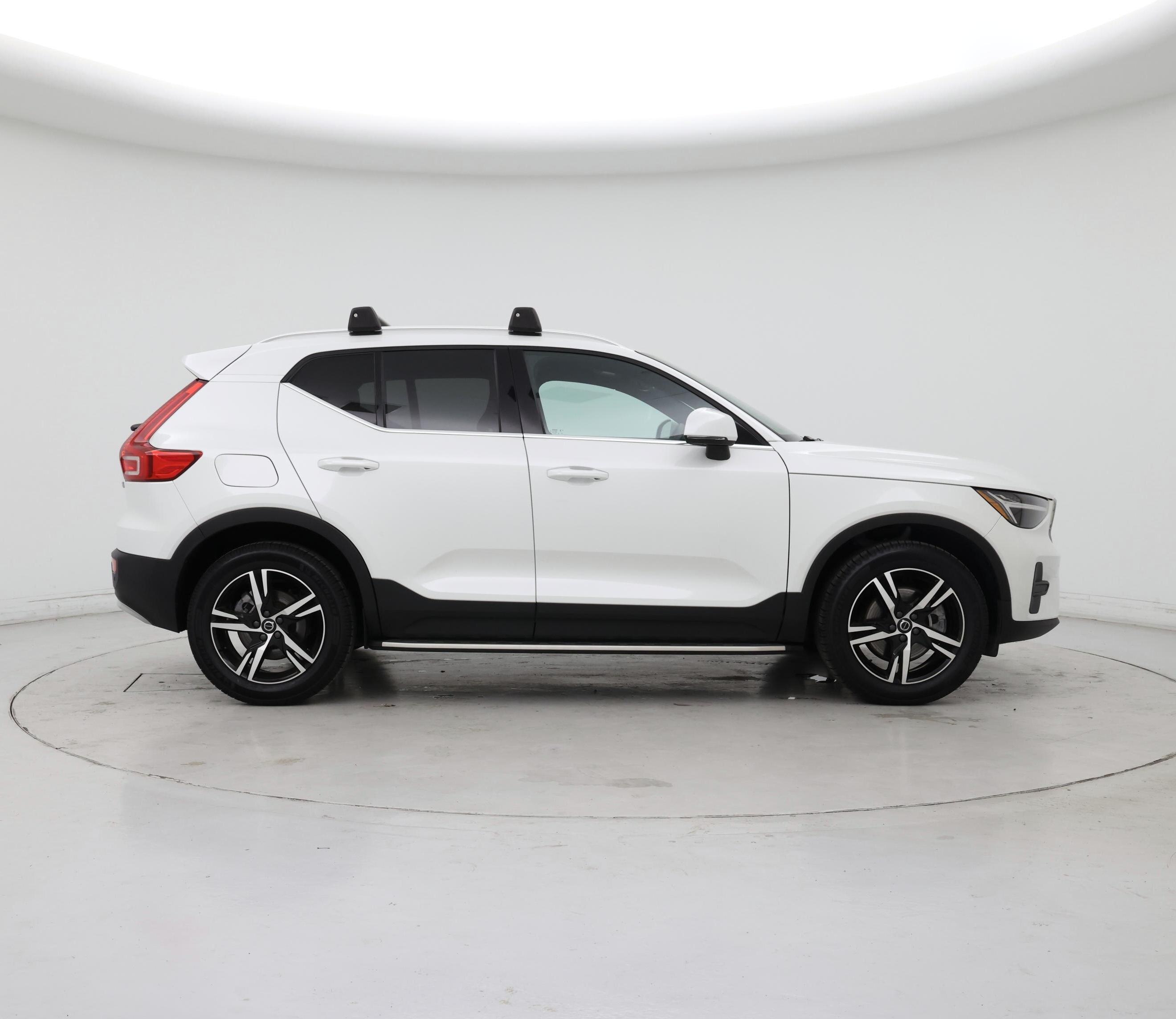 Thumbnail: 2024 Volvo XC40 - 7