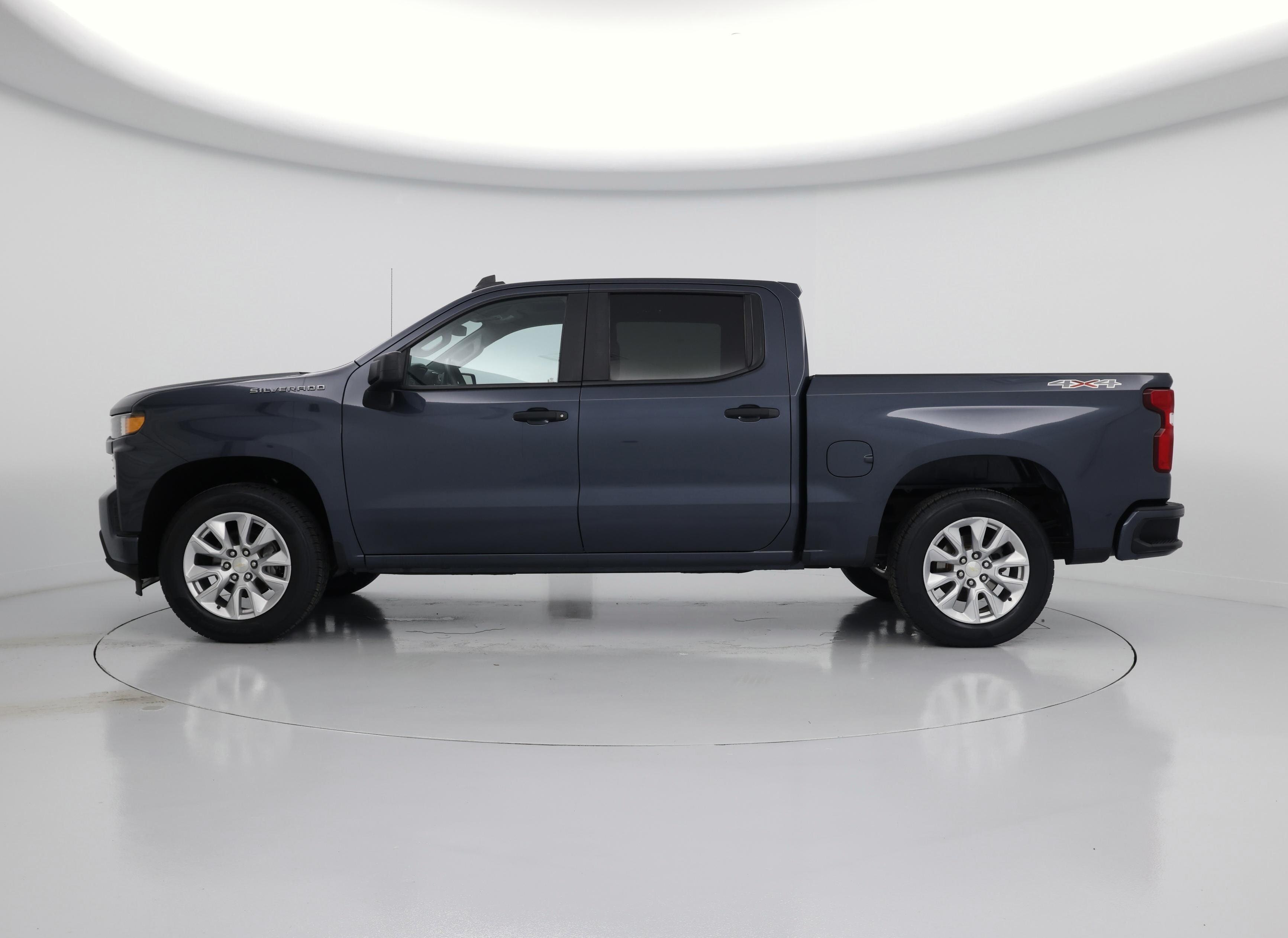 Thumbnail: 2020 Chevrolet Silverado 1500 - 3