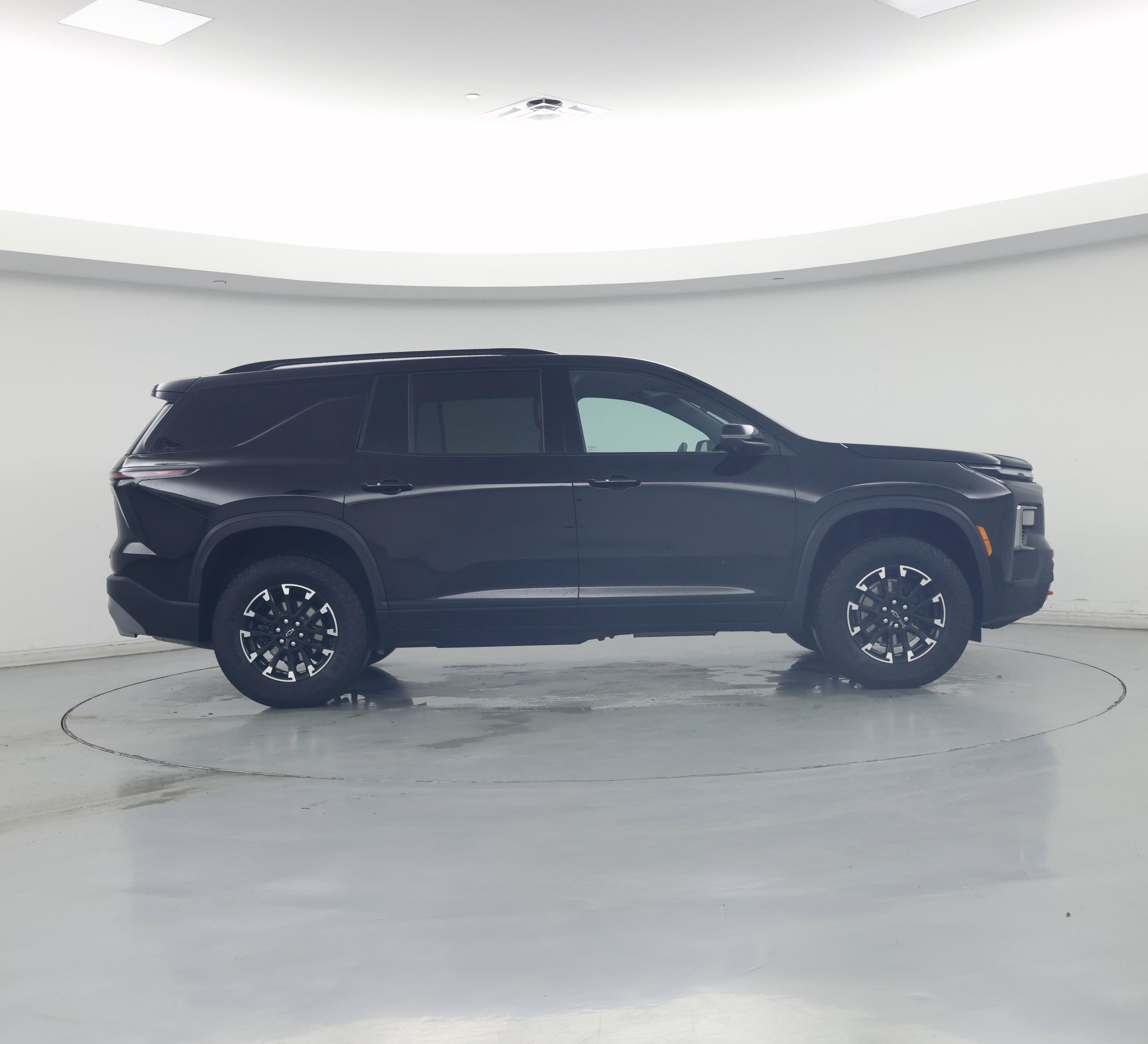 Thumbnail: 2025 Chevrolet Traverse - 7