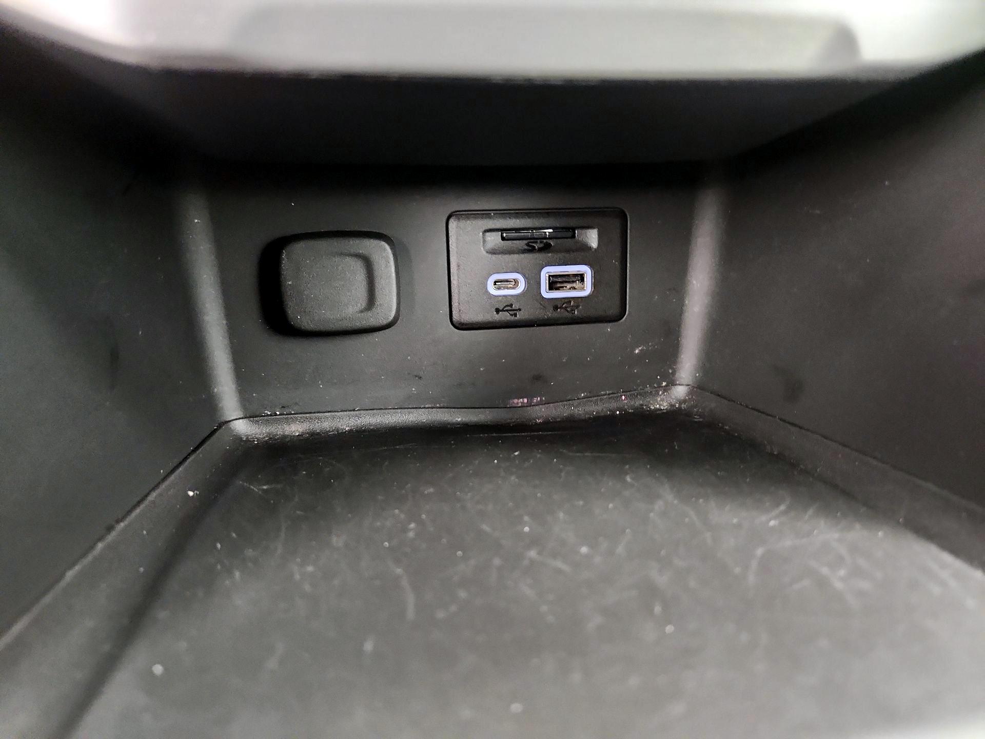 Thumbnail: 2023 GMC Acadia - 19