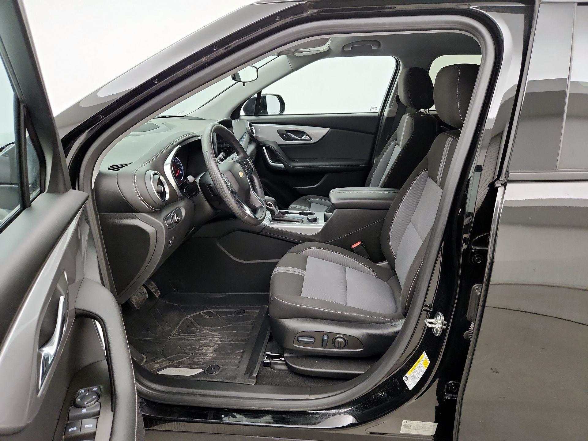 Thumbnail: 2023 Chevrolet Blazer - 11