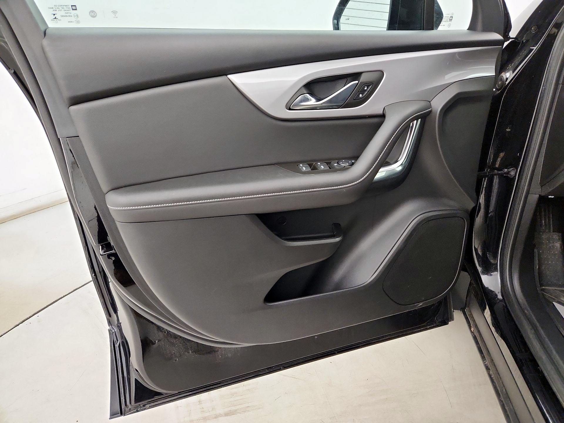 Thumbnail: 2023 Chevrolet Blazer - 12