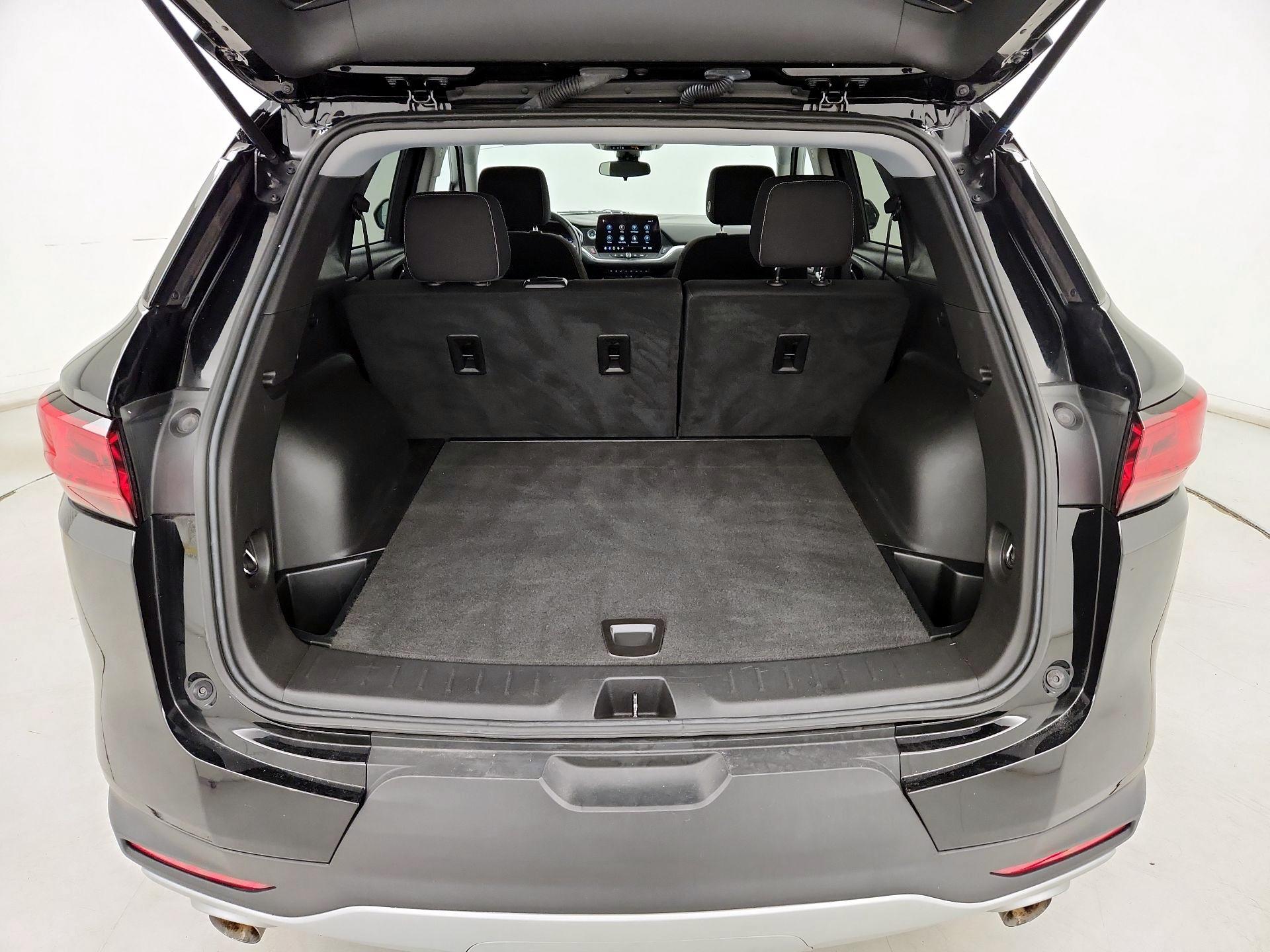 Thumbnail: 2023 Chevrolet Blazer - 20