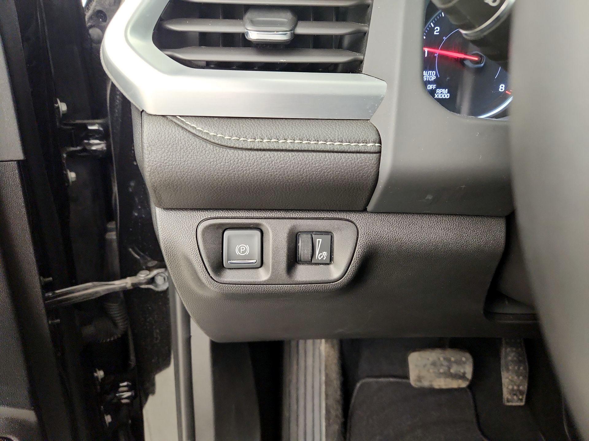 Thumbnail: 2023 GMC Acadia - 13