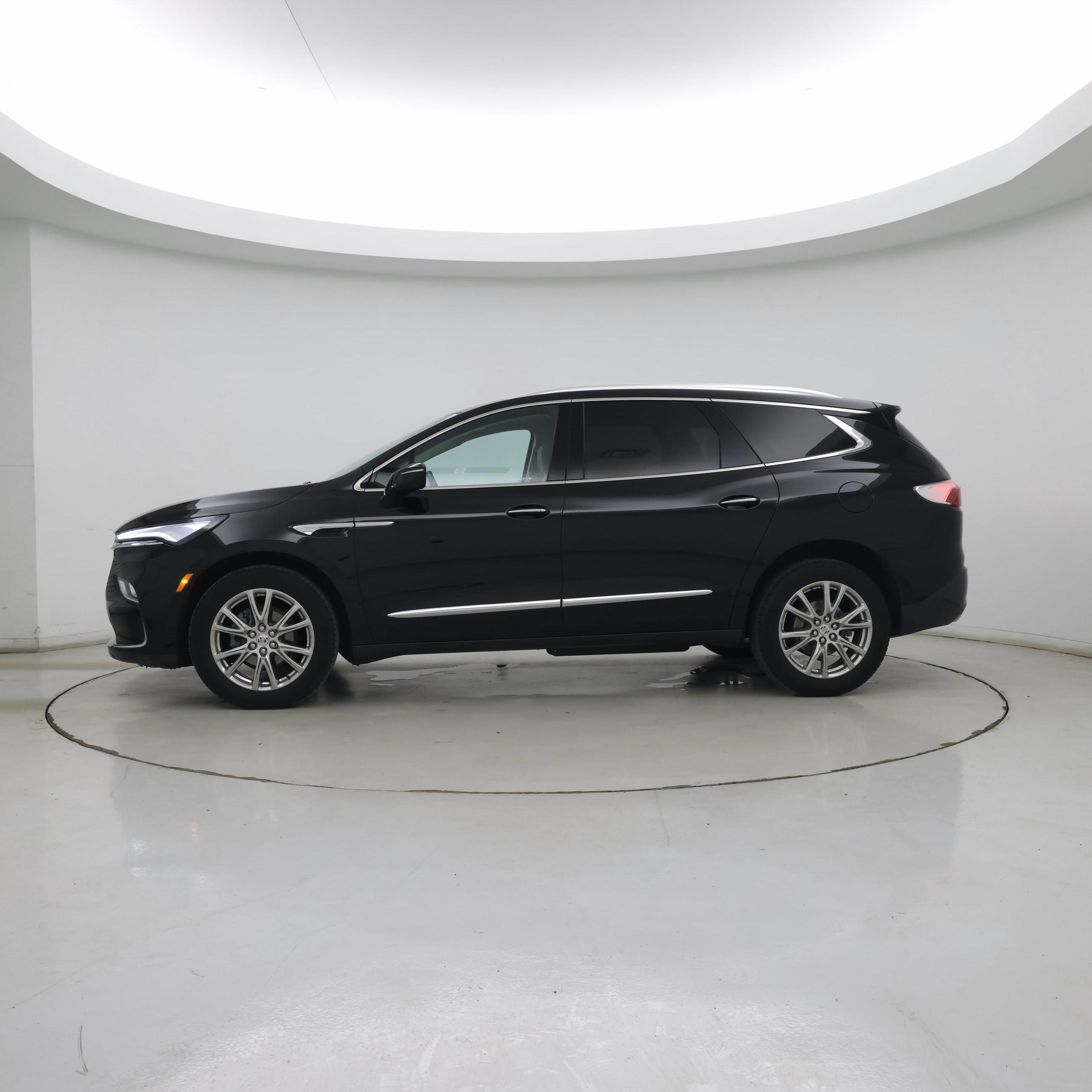 Thumbnail: 2023 Buick Enclave - 3